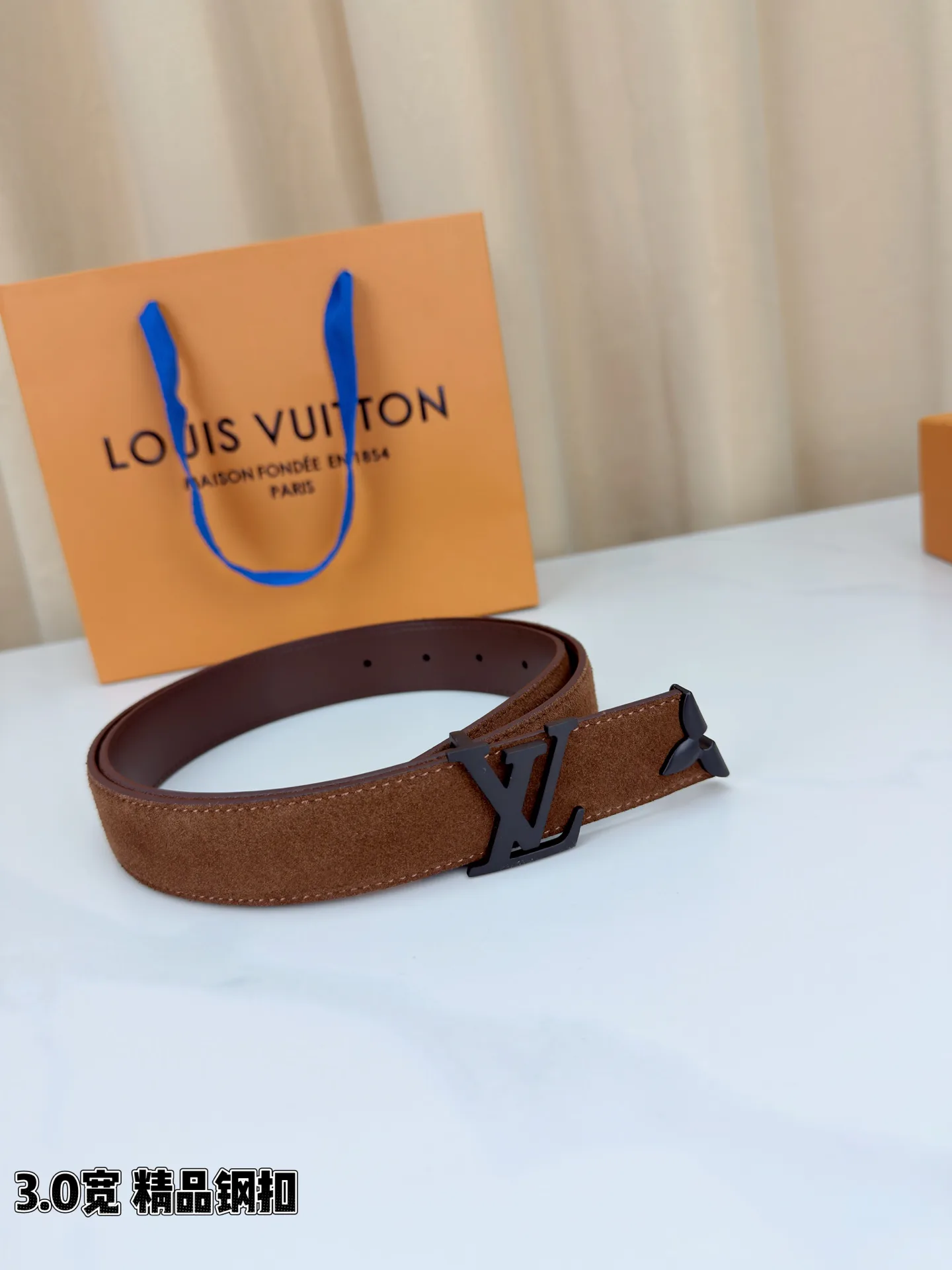 Ремни Louis Vuitton 1430187