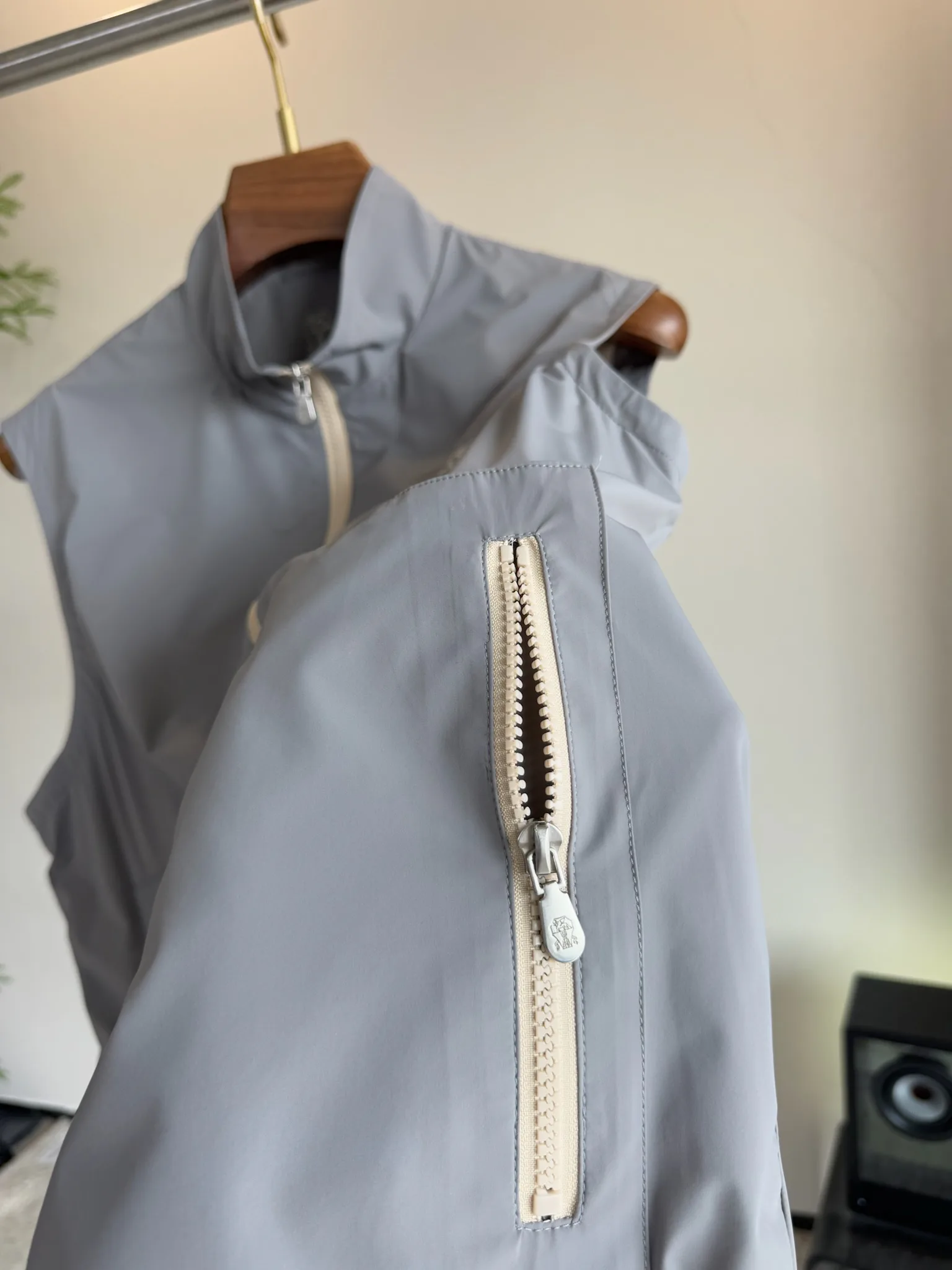 Жилеты Мужские Brunello Cucinelli 11480044