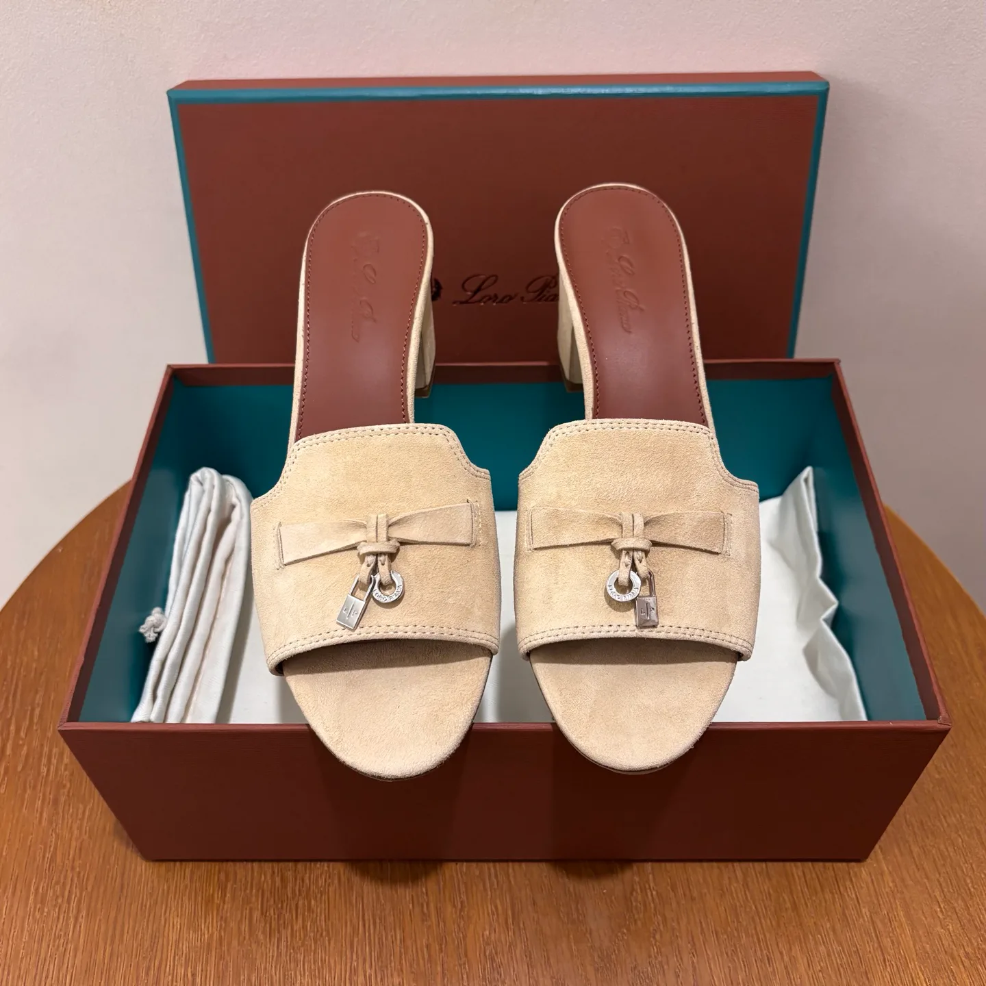 Босоножки Женские Loro Piana 3499318