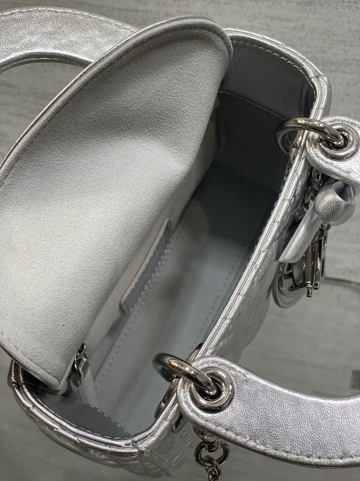 Классические Сумки Женские Christian Dior 17601497
