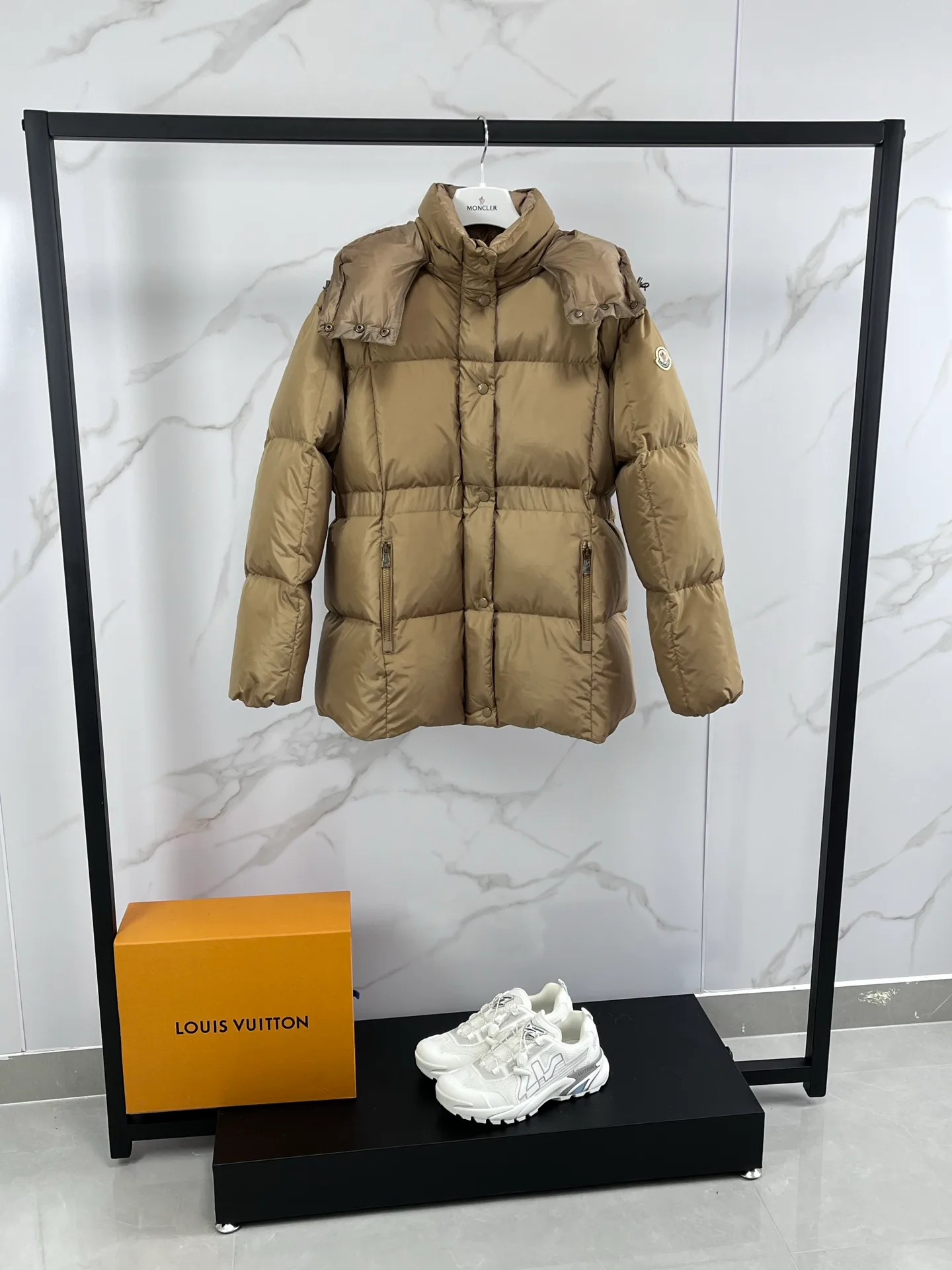 Куртки И Пуховики Женские Moncler 583266