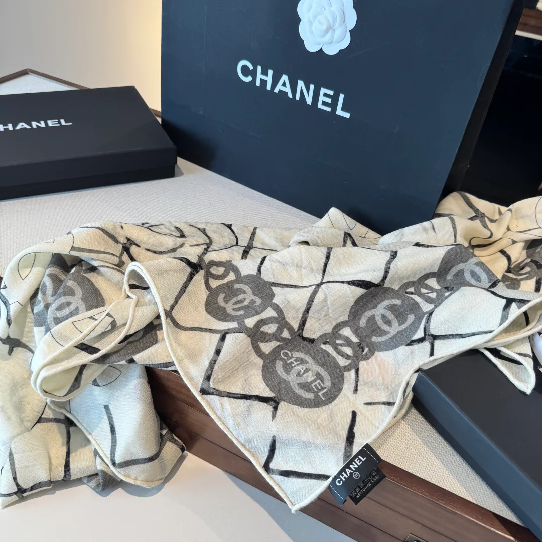 Платки Chanel 1303408
