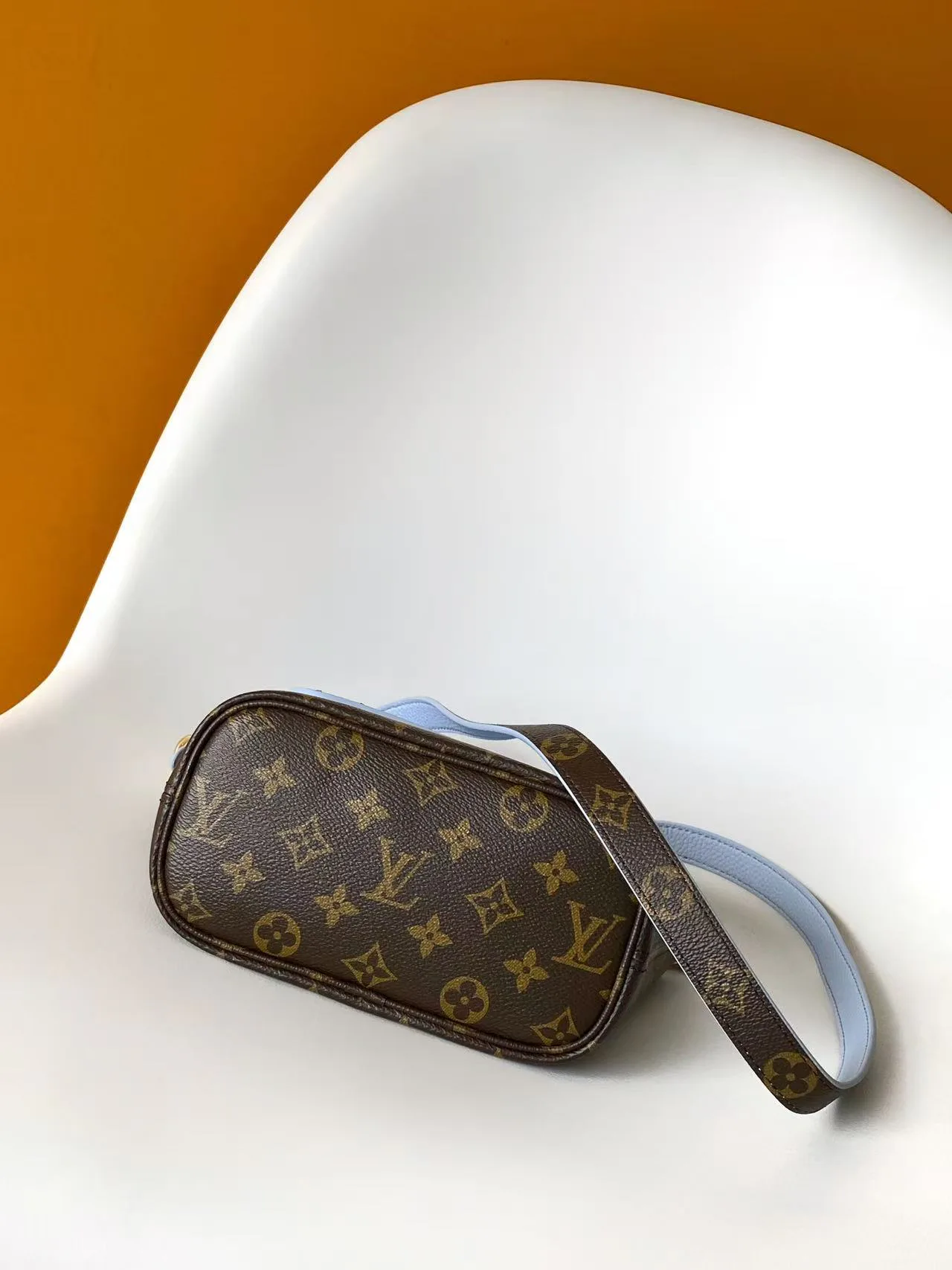 Классические Сумки Женские Louis Vuitton 17483327