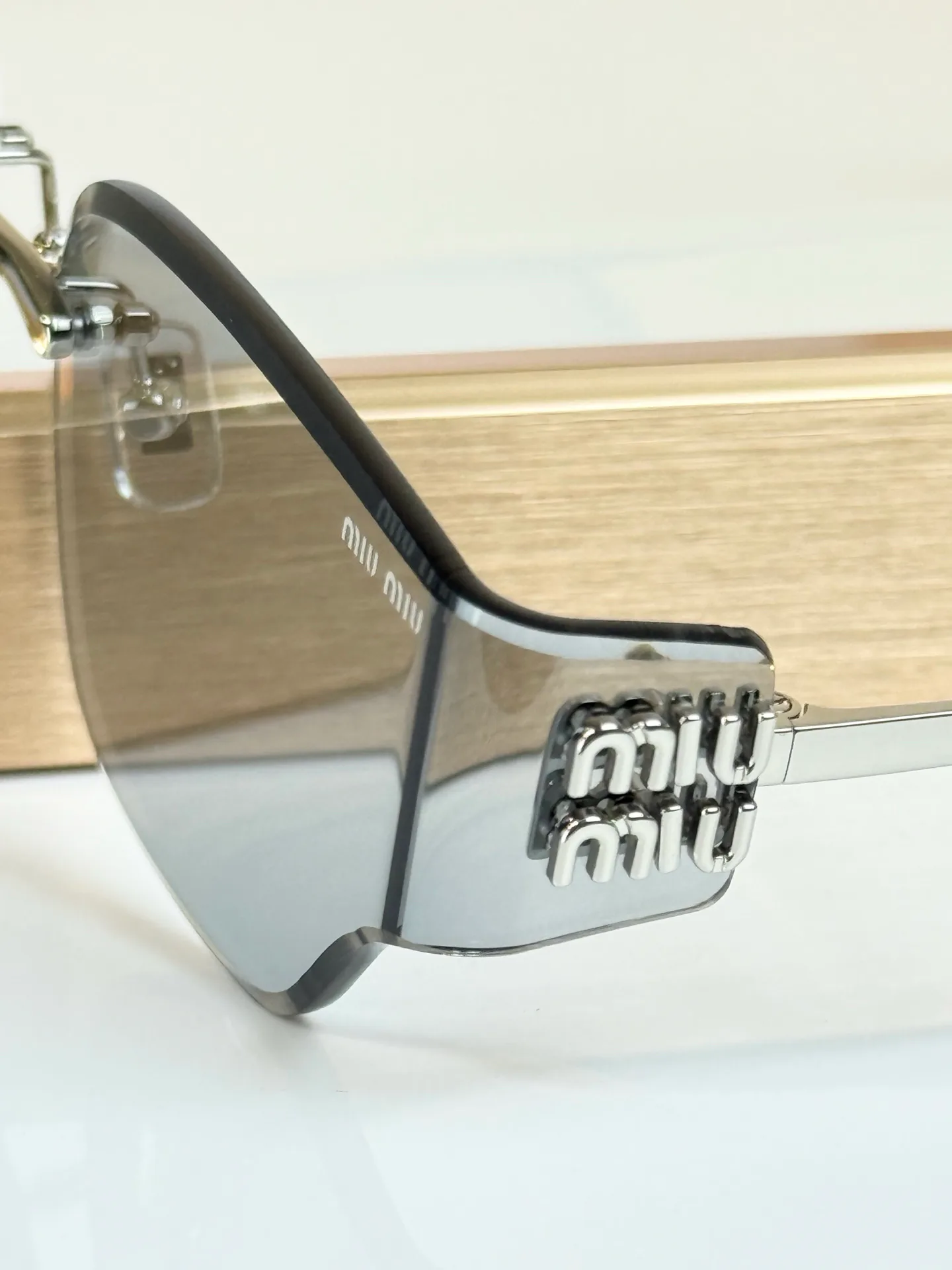 Очки Miu Miu 18118082