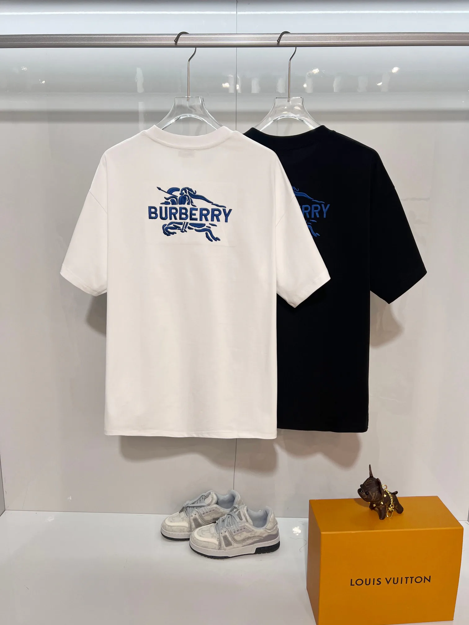 Футболки Женские Burberry 18000405