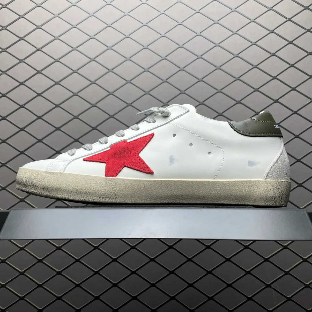 Кроссовки Женские Golden Goose 16983450