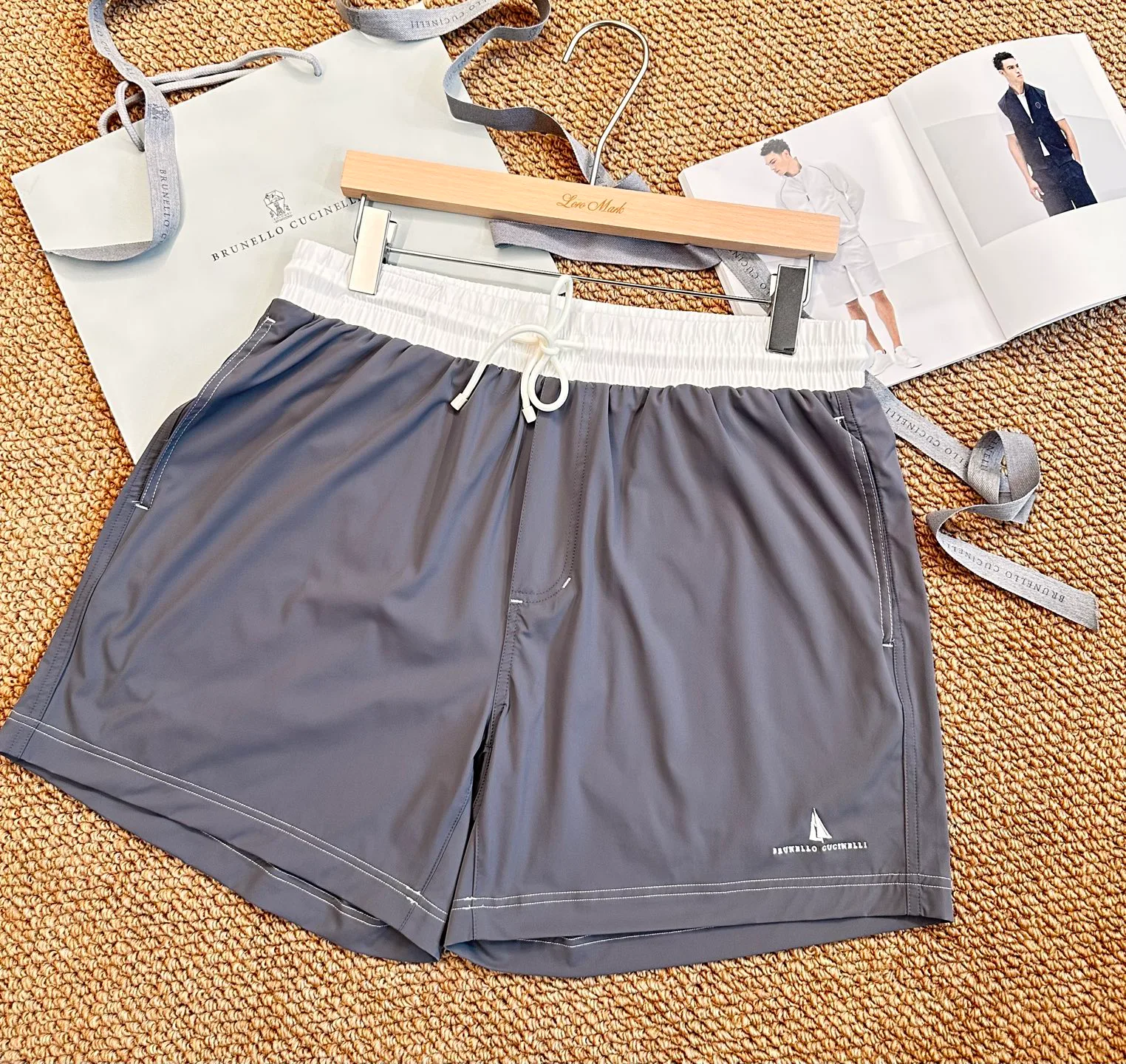 Шорты Мужские Brunello Cucinelli 11651418
