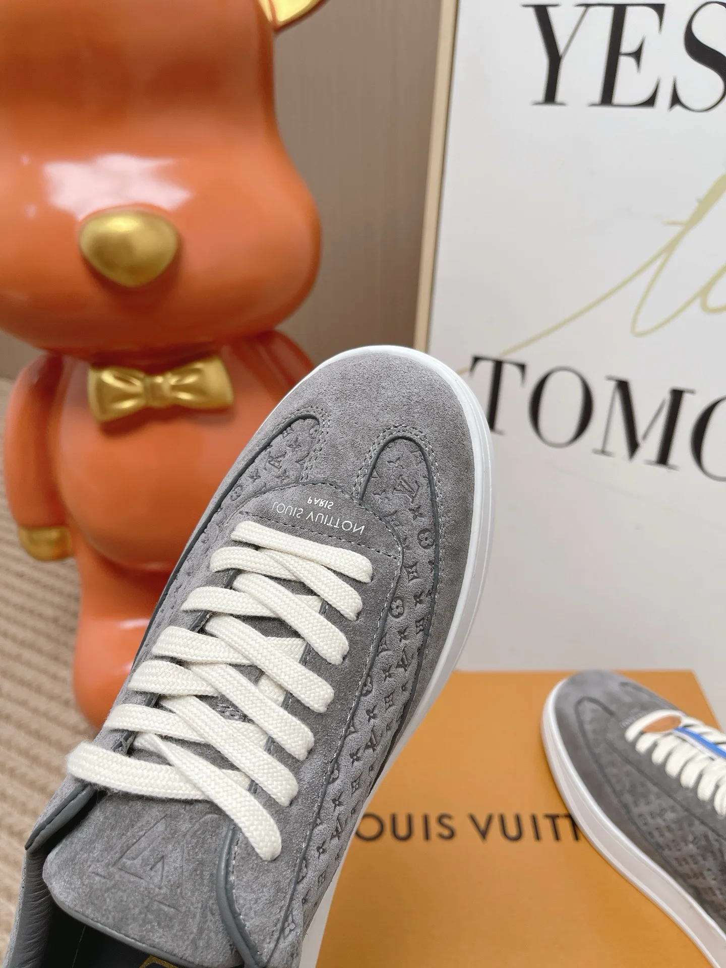 Кроссовки Женские Louis Vuitton 18810899