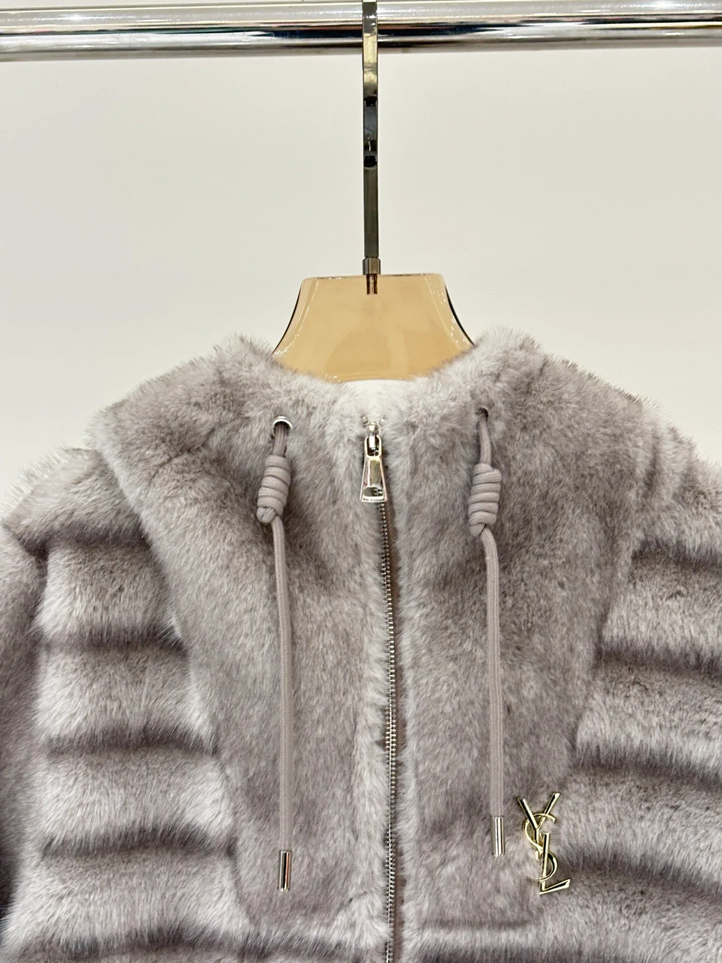 Шубы Женские Saint Laurent 548674