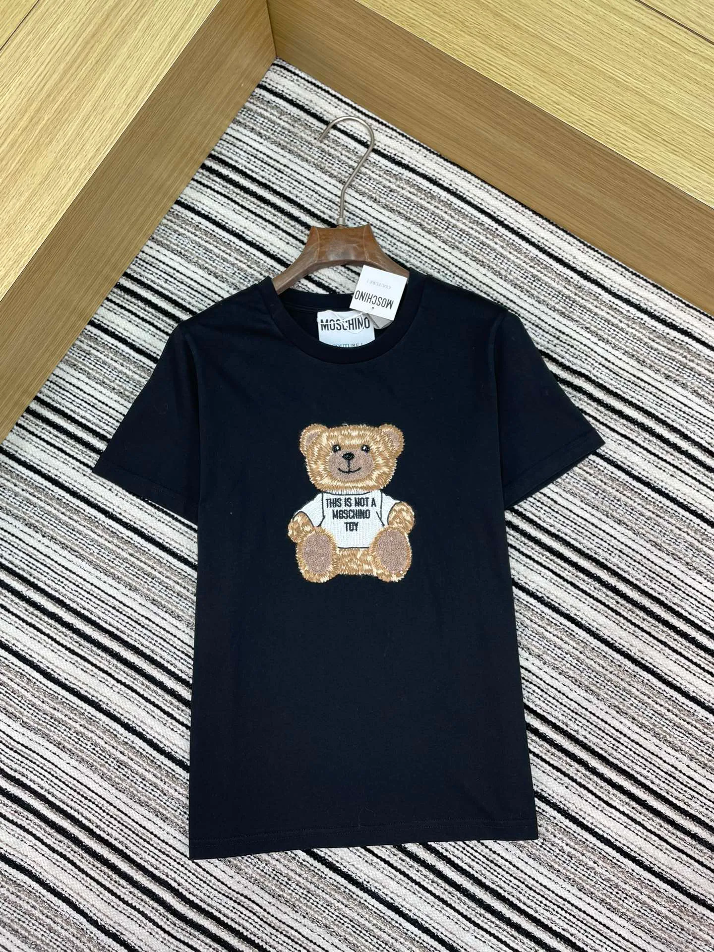 Футболки Женские Moschino 1532946