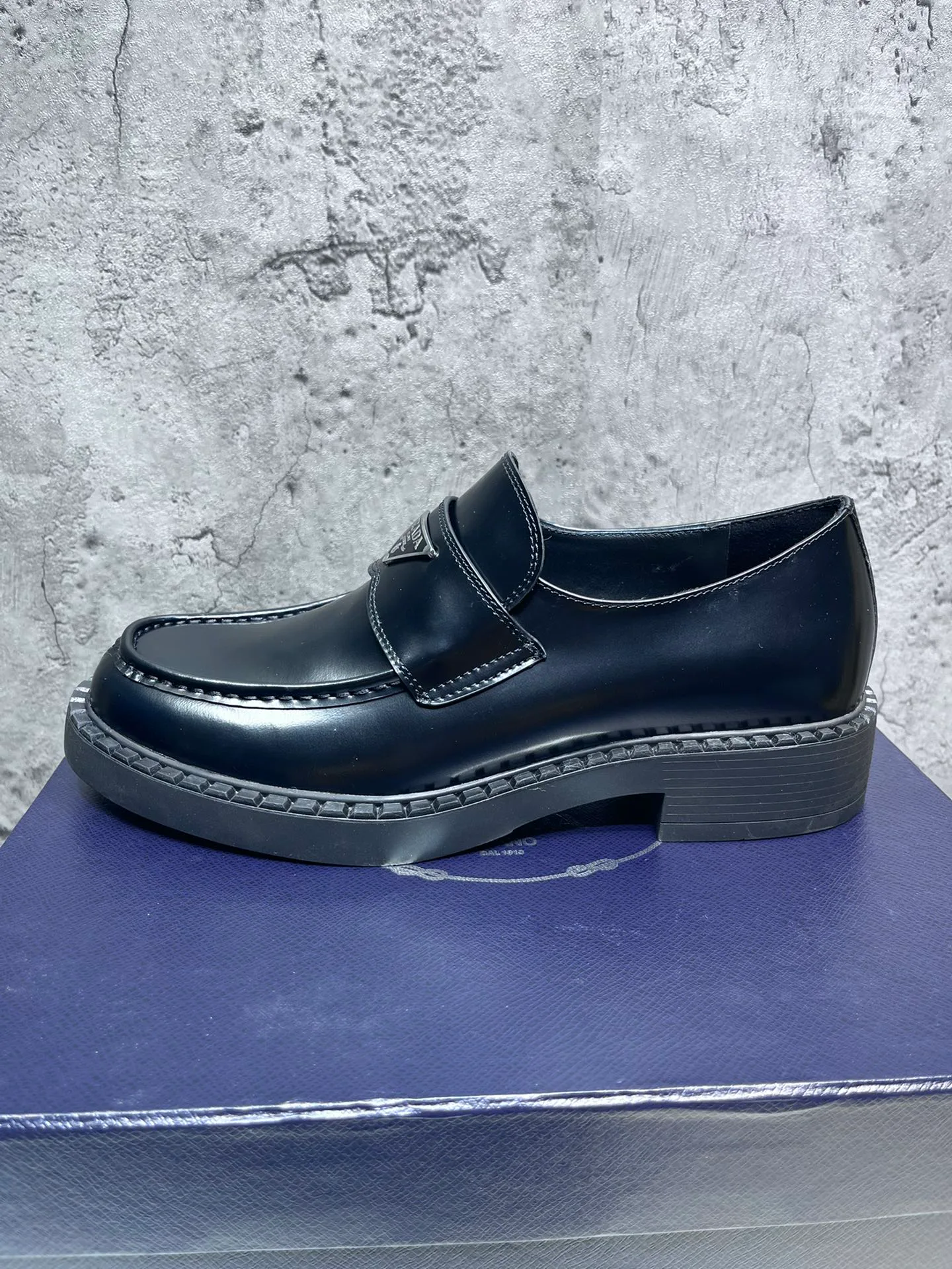 Лоферы И Туфли Мужские Prada 19687844