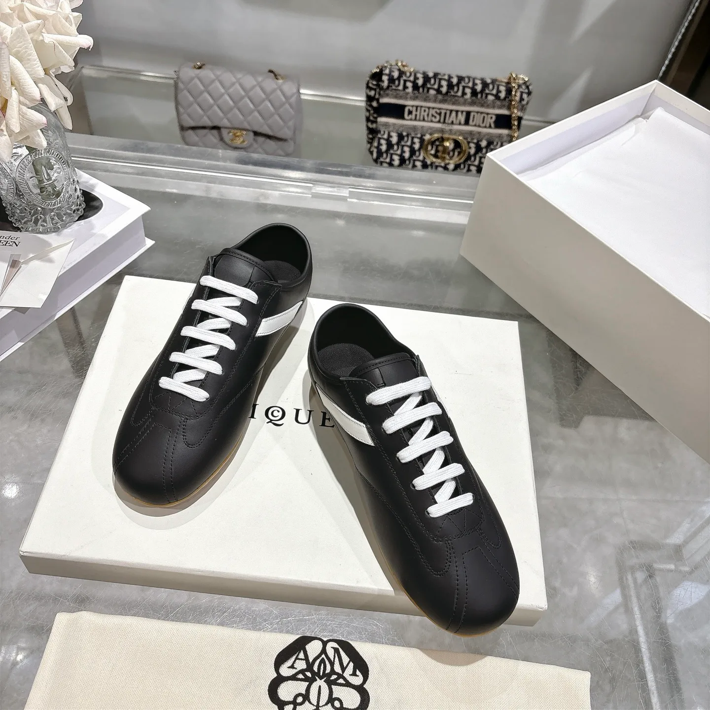 Кроссовки Женские Alexander Mcqueen 12208659