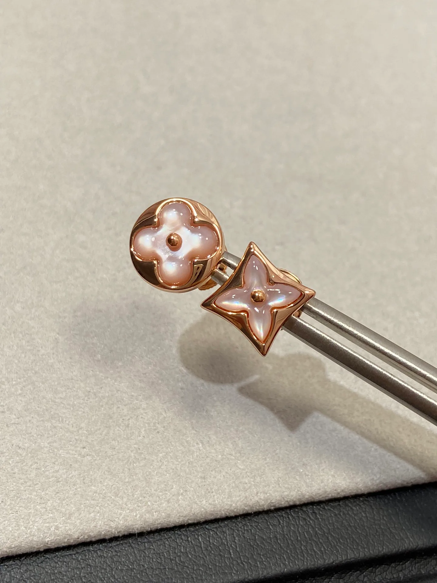 Бижутерия Louis Vuitton 832231