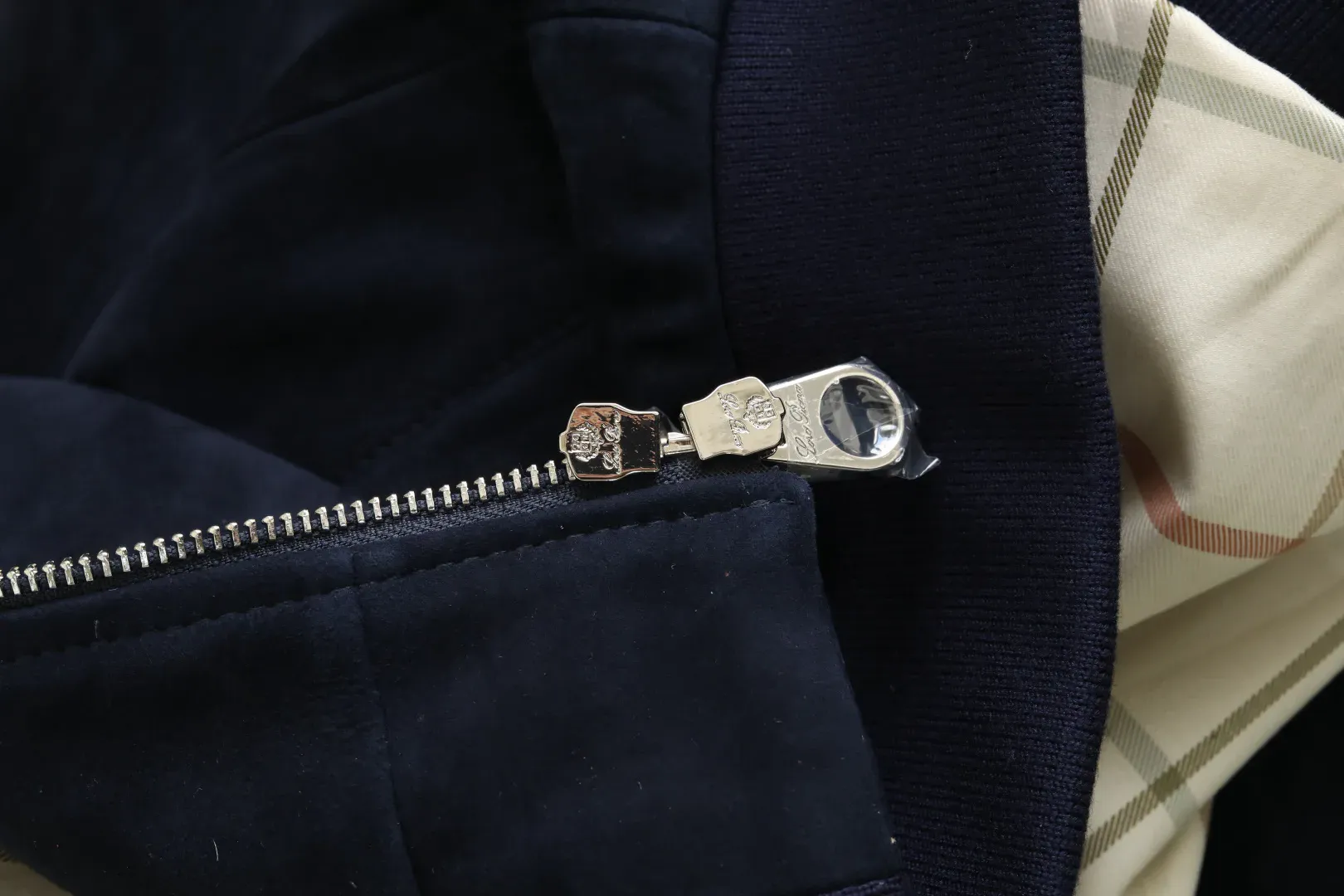 Кожаные Куртки И Дублёнки Мужские Loro Piana 369733