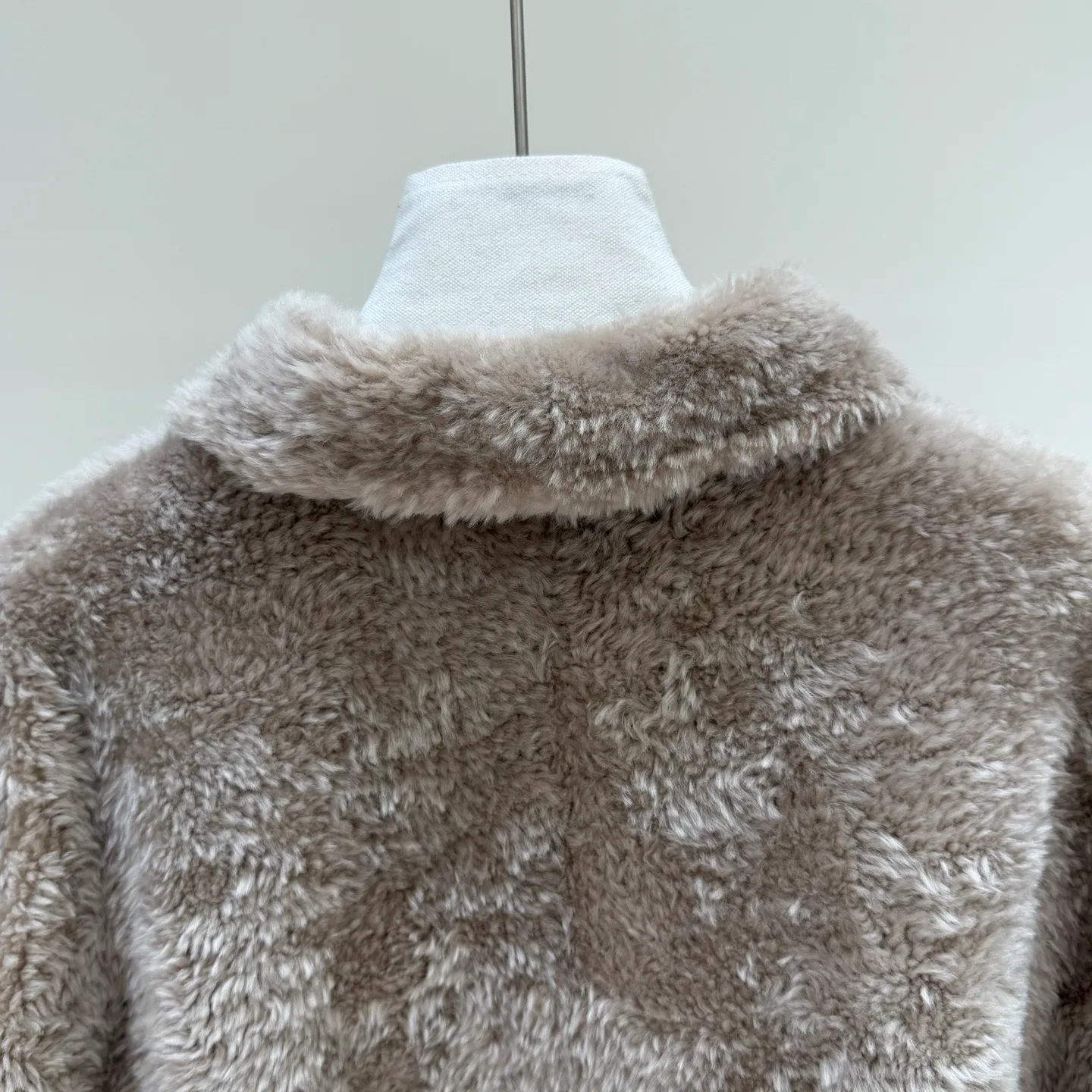 Кожаные Куртки И Дублёнки Женские Miu Miu 18601789