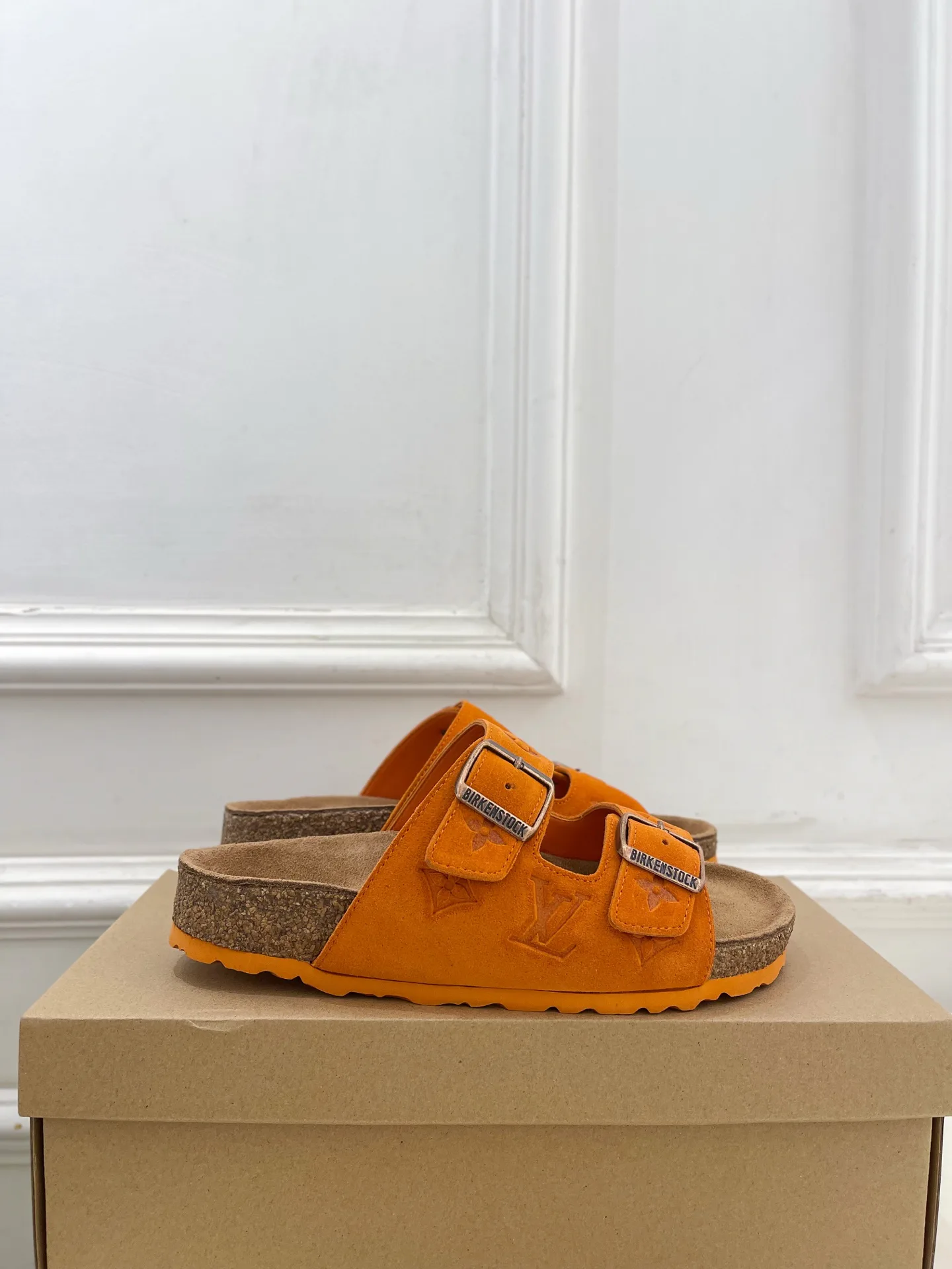 Сандалии Женские Louis Vuitton 11539493
