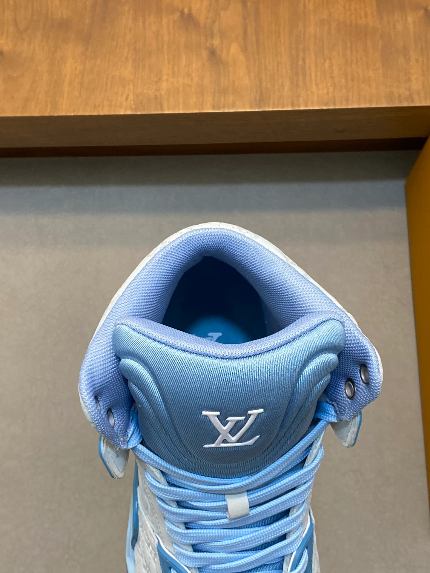 Кроссовки Мужские Louis Vuitton 1483819