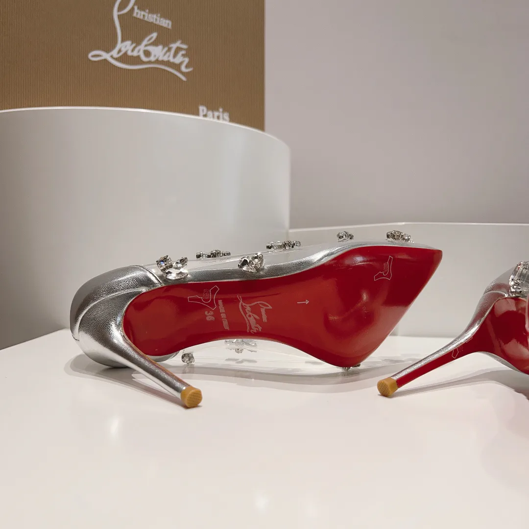 Туфли Женские Christian Louboutin 18004001