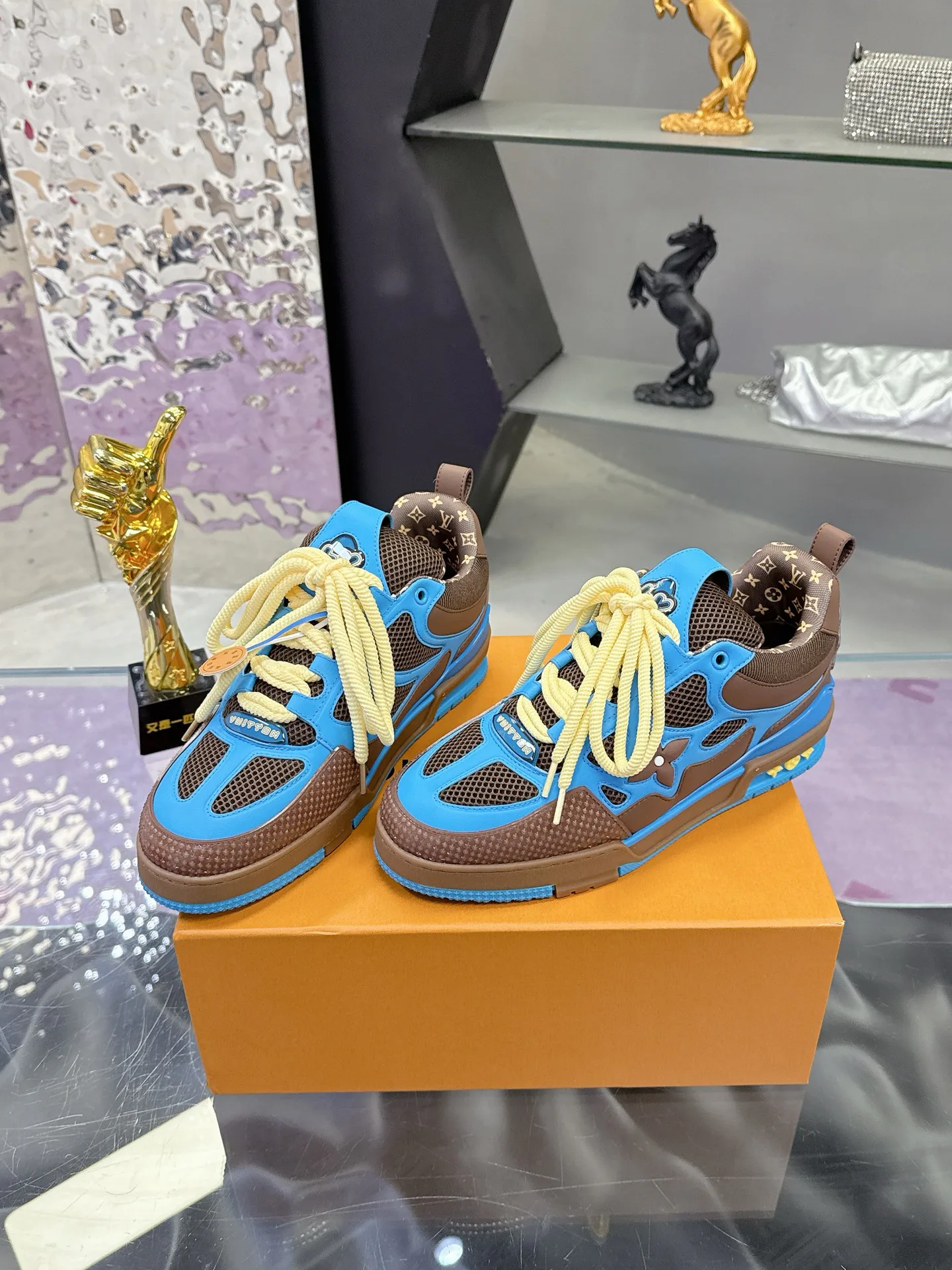 Кроссовки Женские Louis Vuitton 1874709