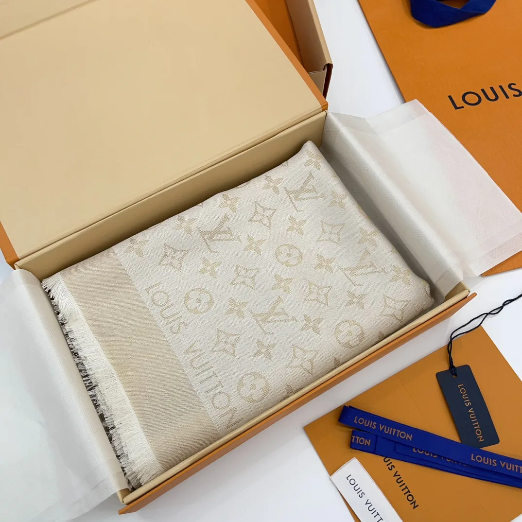 Шарфы Louis Vuitton 17826474