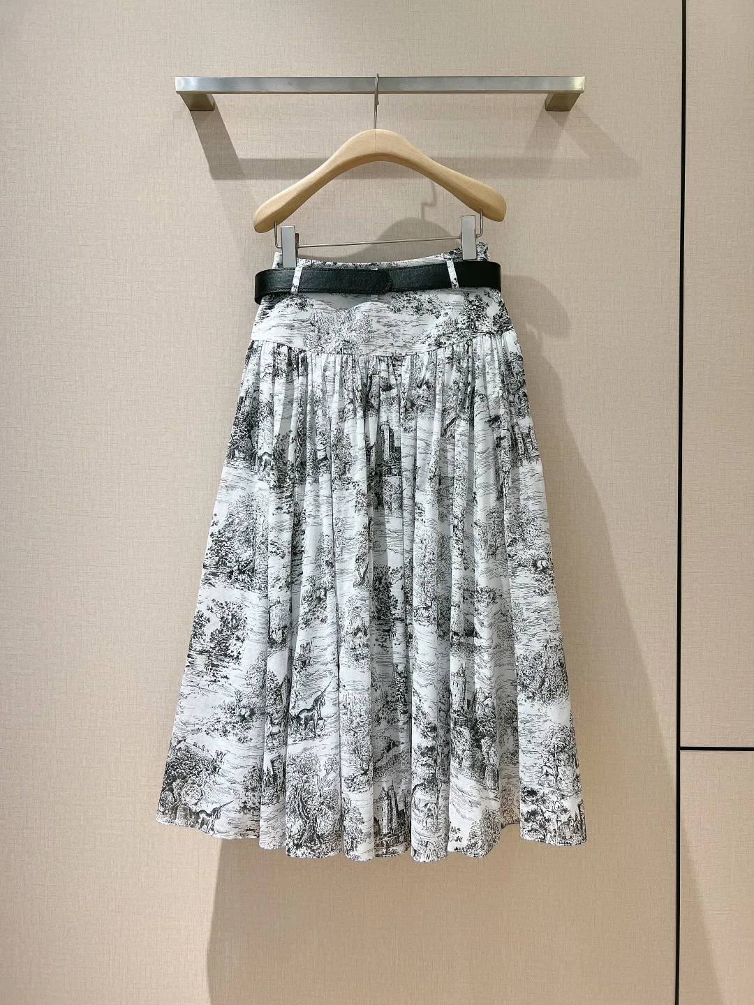 Юбки Женские Christian Dior 17290312