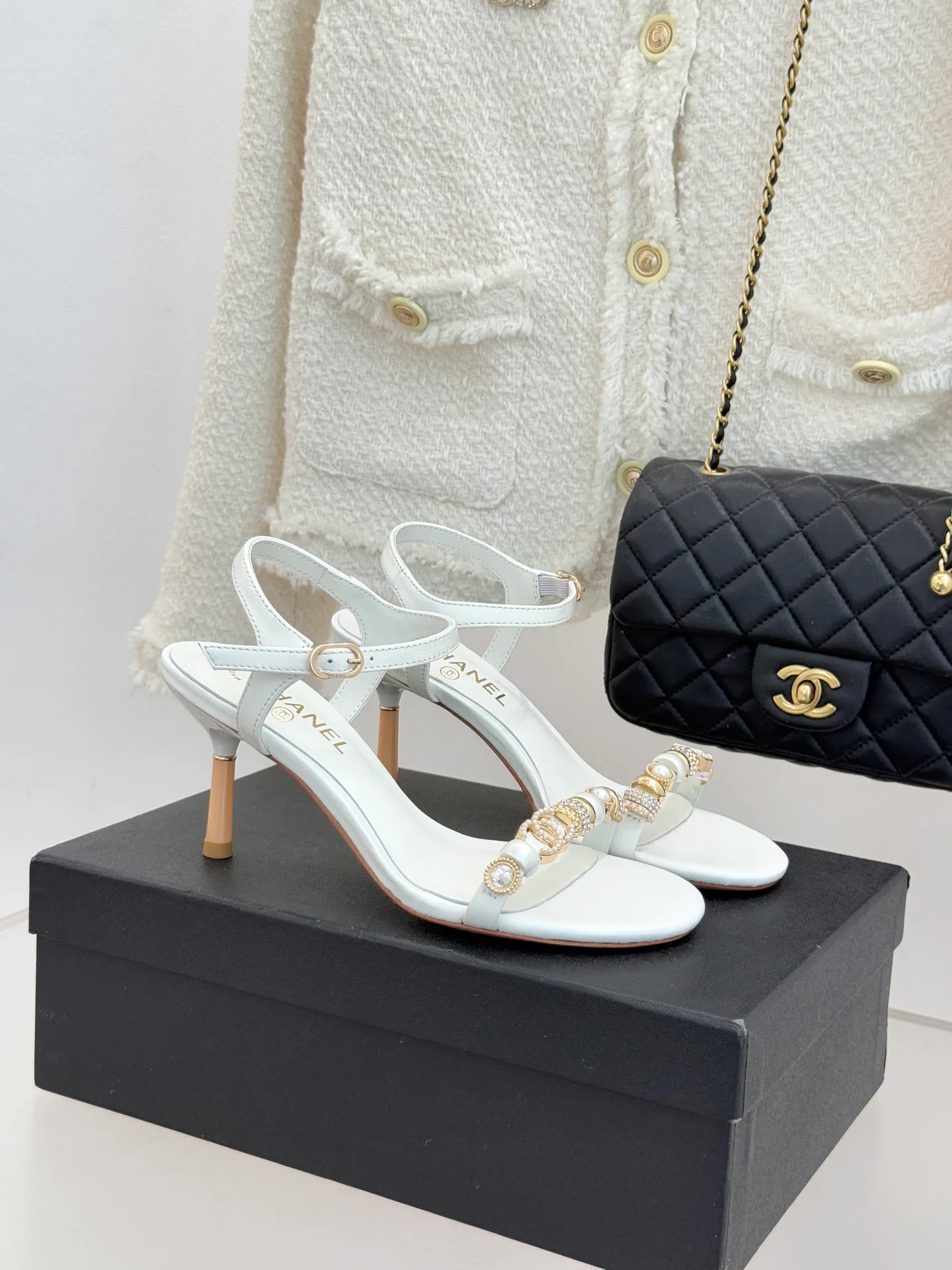 Босоножки Женские Chanel 11167361