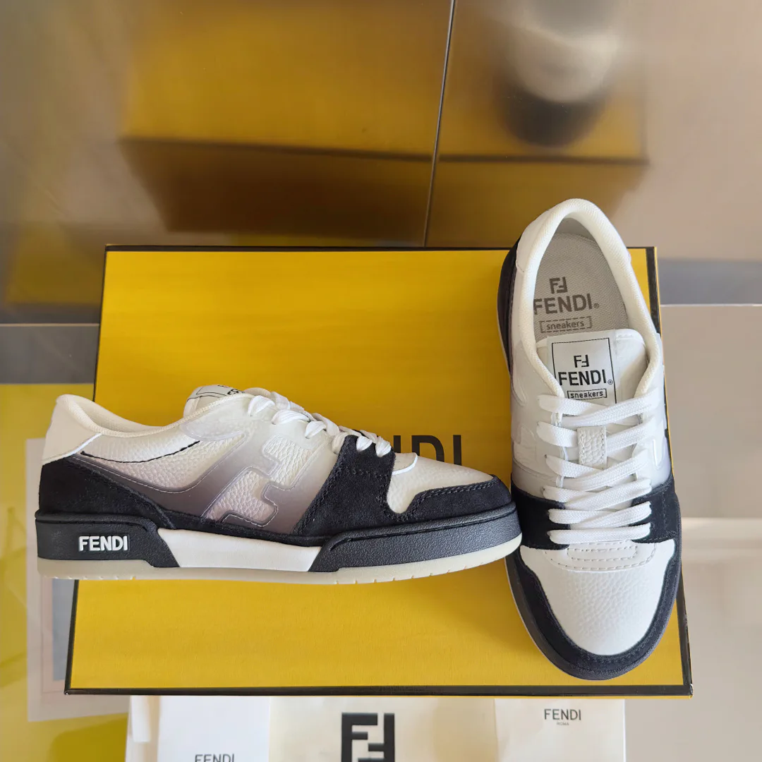 Кроссовки Женские Fendi 368616