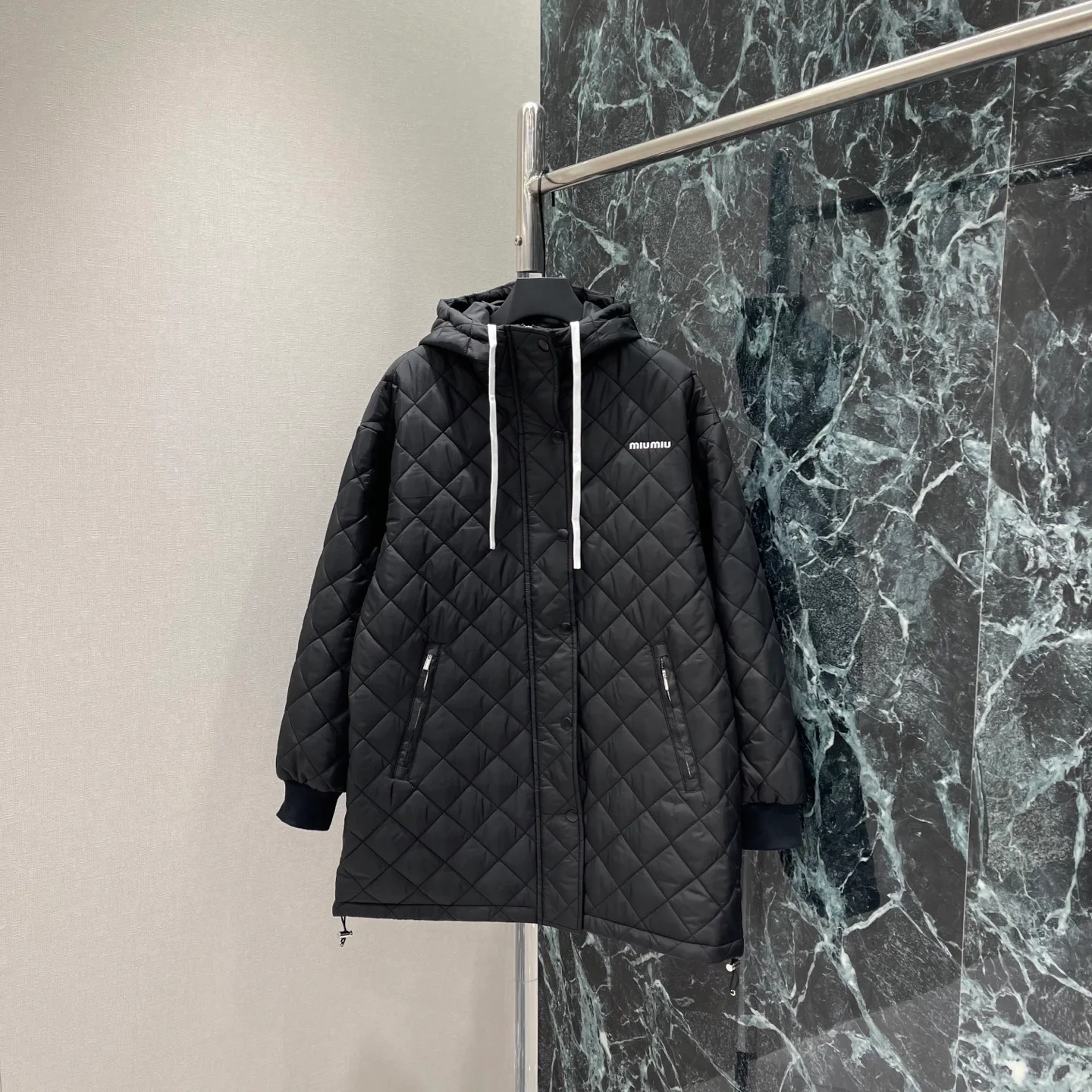 Куртки И Пуховики Женские Miu Miu 18030751