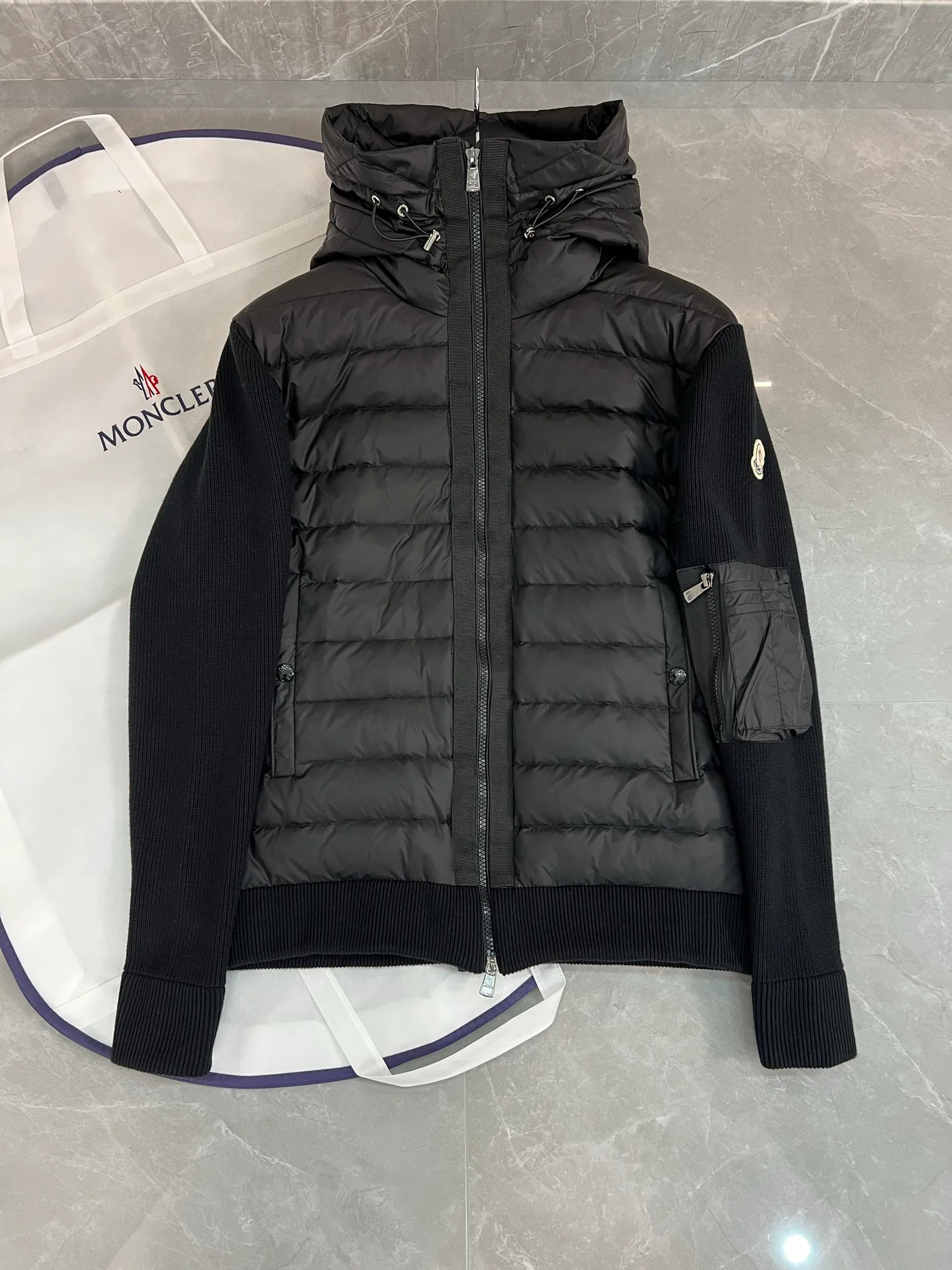 Куртки И Пуховики Мужские Moncler 470149
