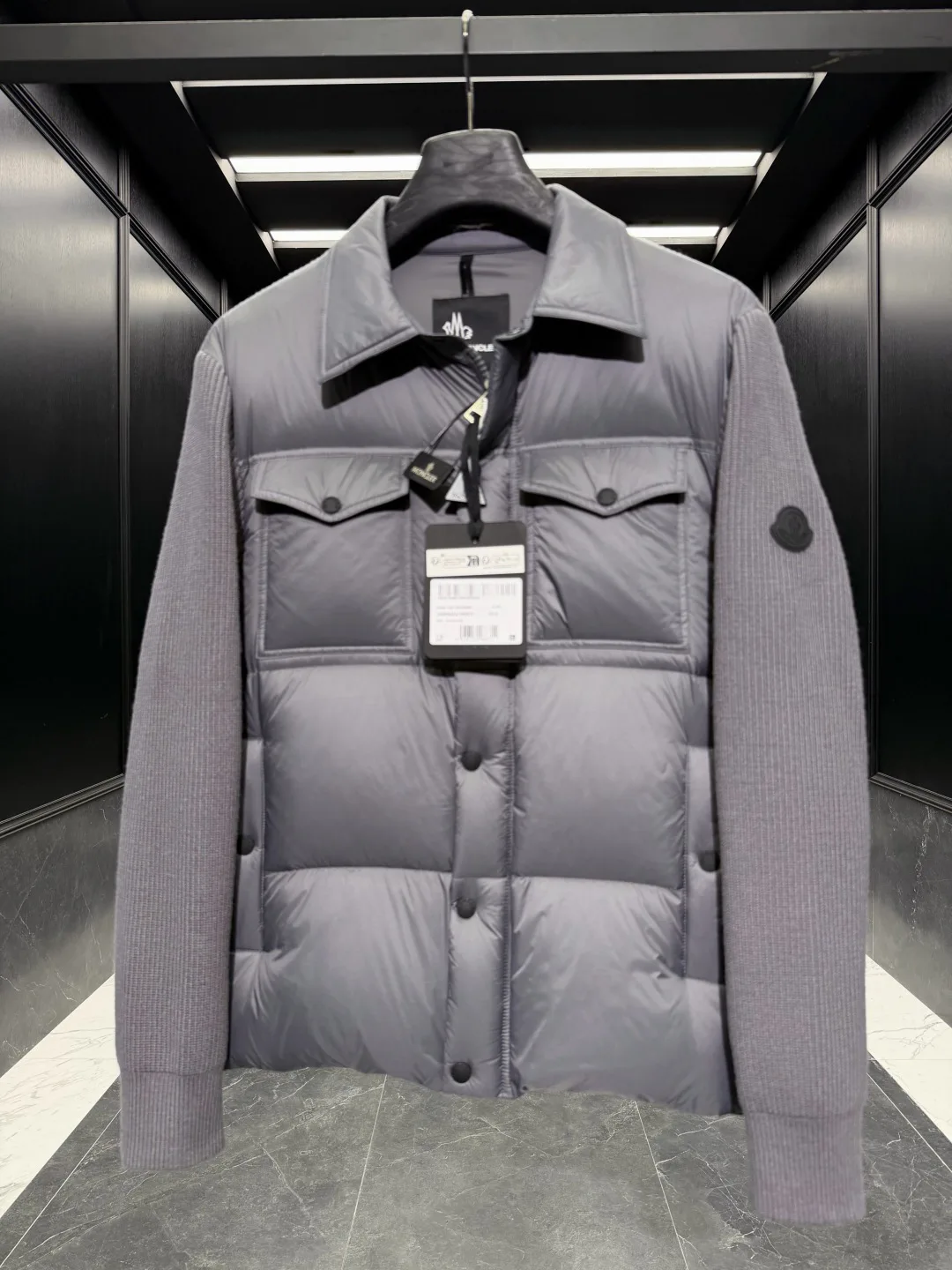 Куртки И Пуховики Мужские Moncler 18188340