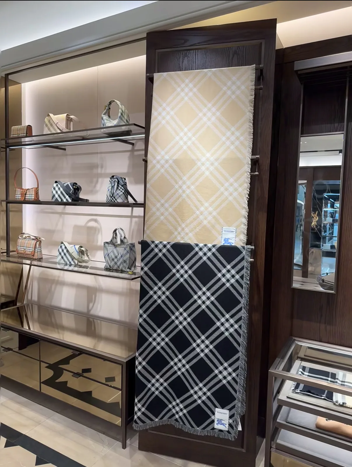 Шарфы Burberry 239865