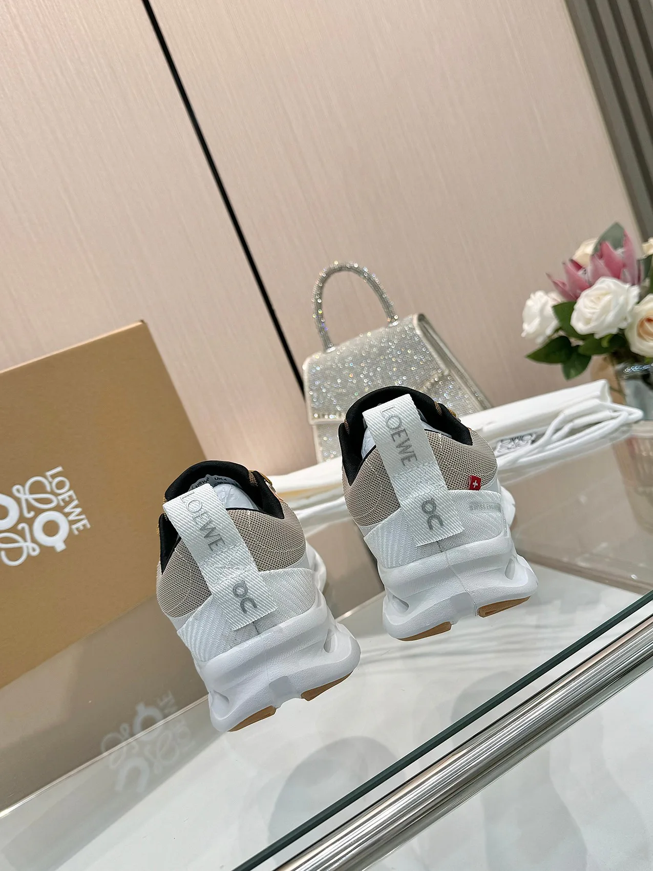 Кроссовки Женские Loewe 16936894