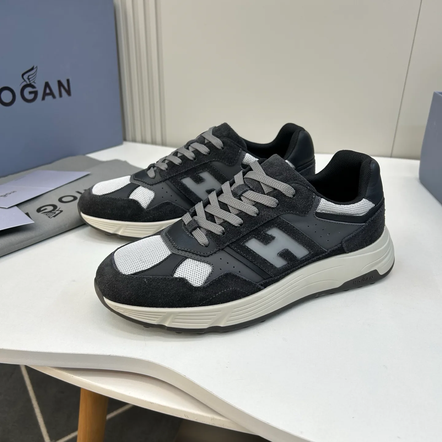 Кроссовки Мужские Hogan 17280336