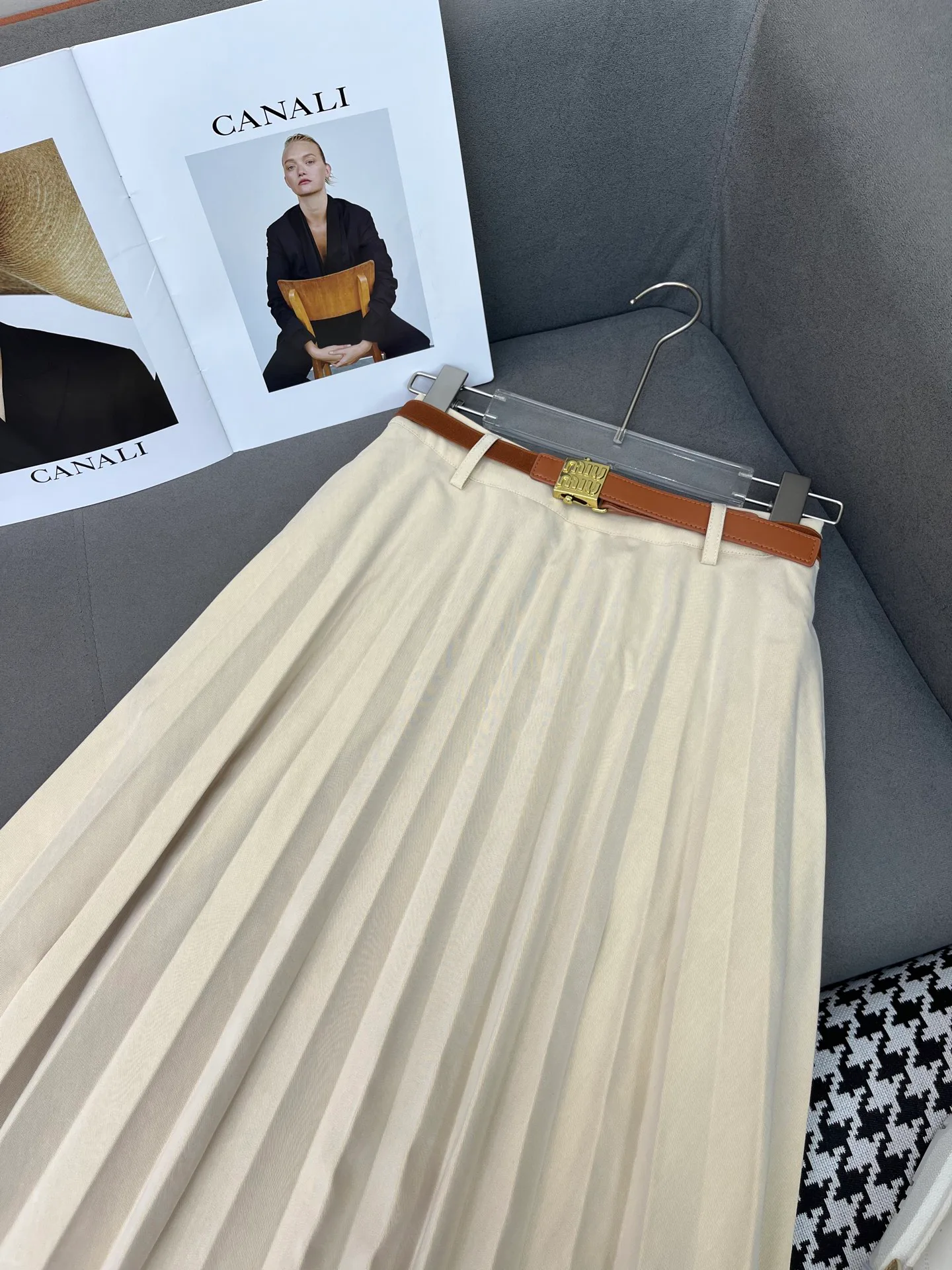 Юбки Женские Miu Miu 23478