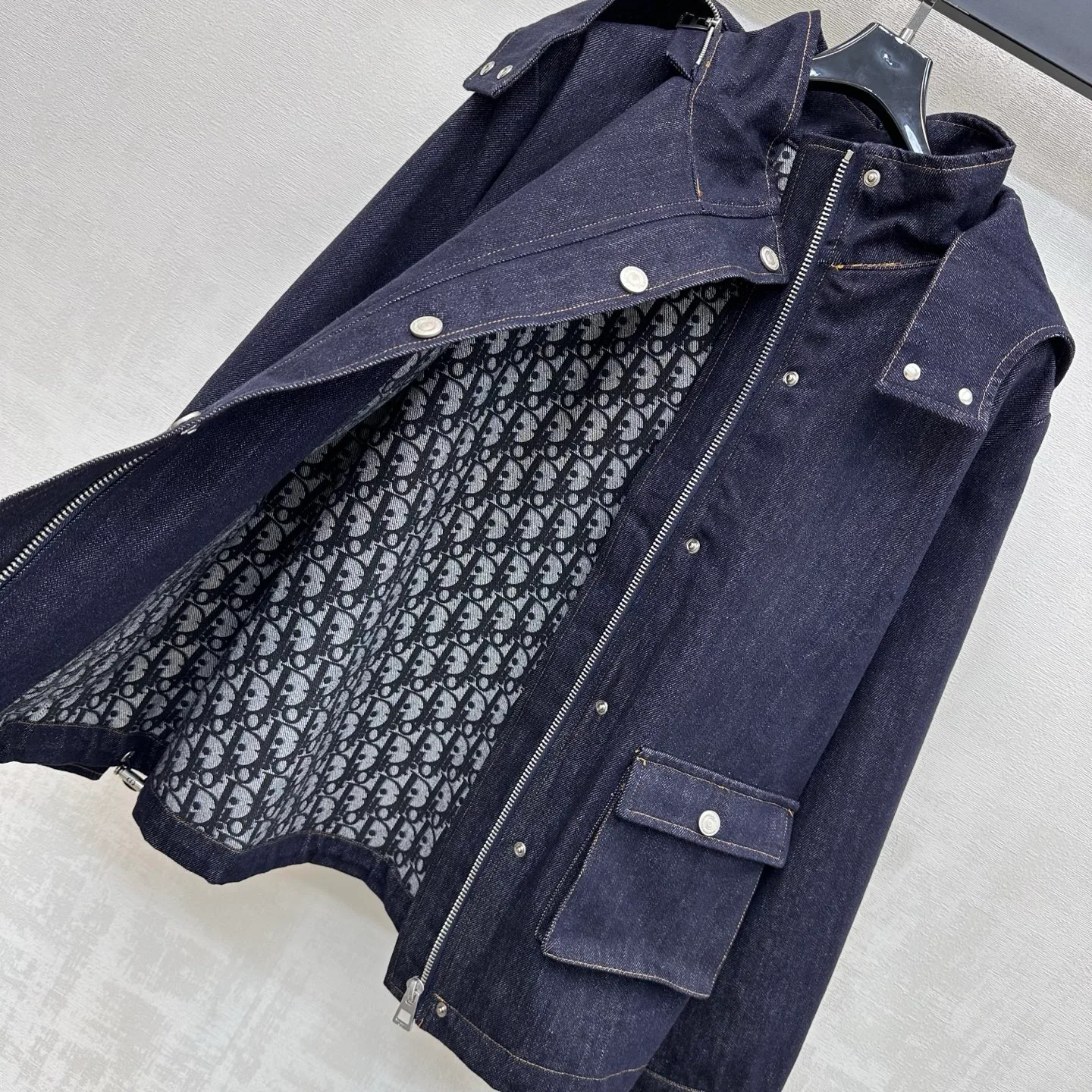 Куртки И Пуховики Женские Christian Dior 11673806