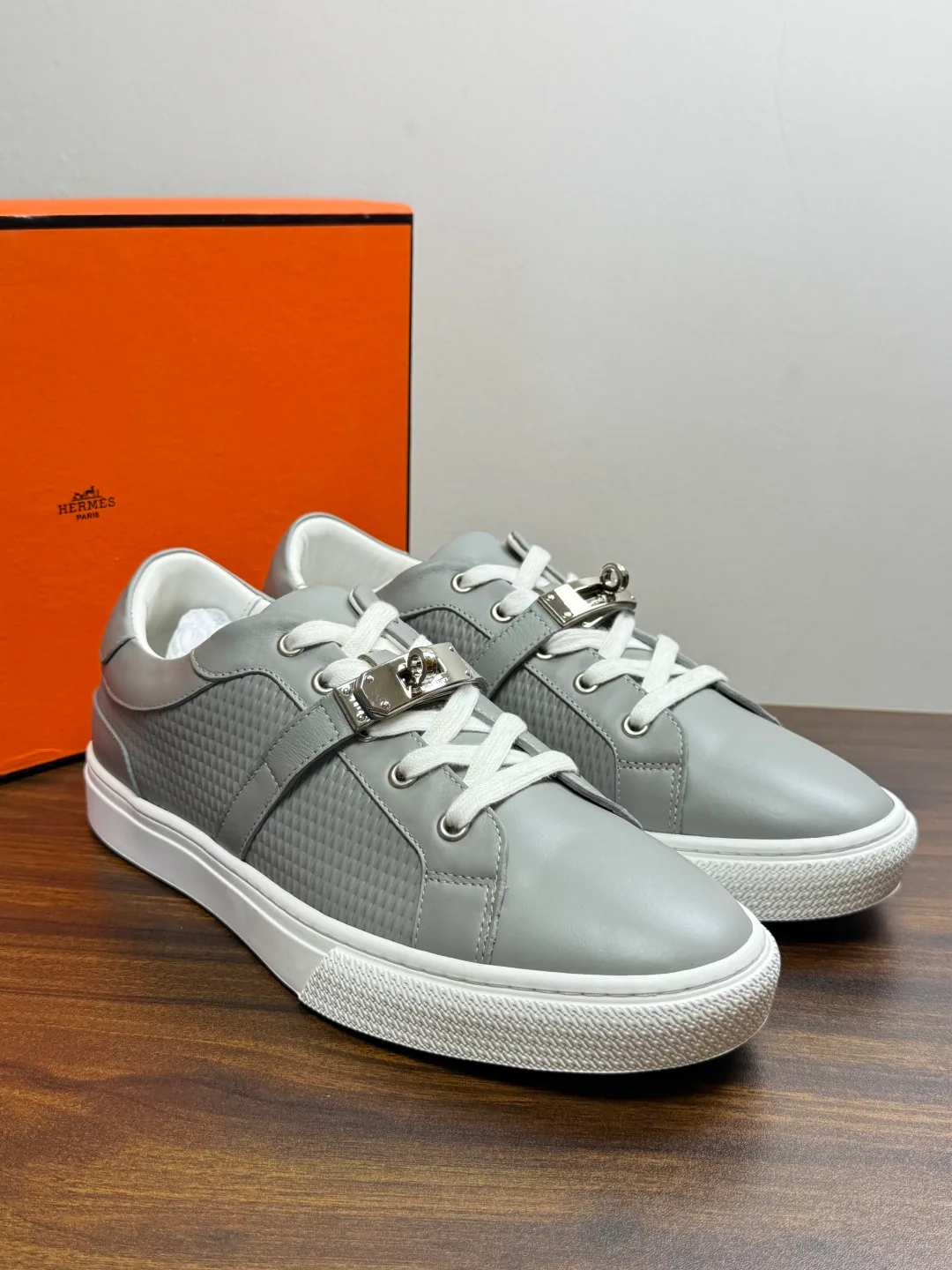 Кроссовки Мужские Hermes 19623471