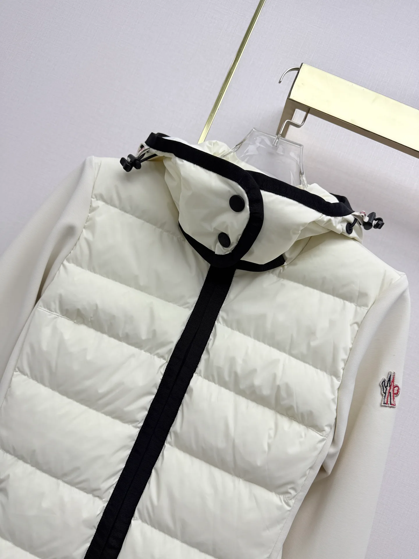 Куртки И Пуховики Женские Moncler 18435808
