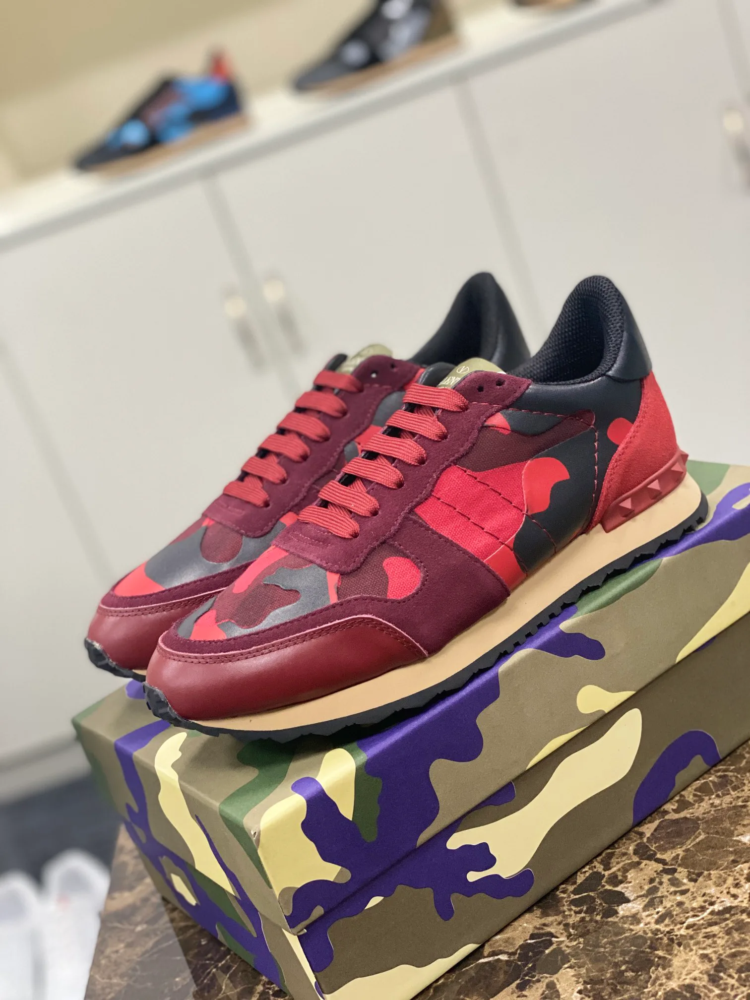 Кроссовки Женские Valentino 10736444