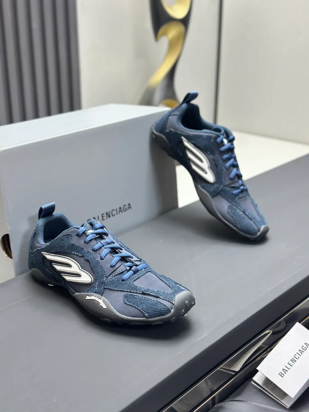 Кроссовки Женские Balenciaga 4705673