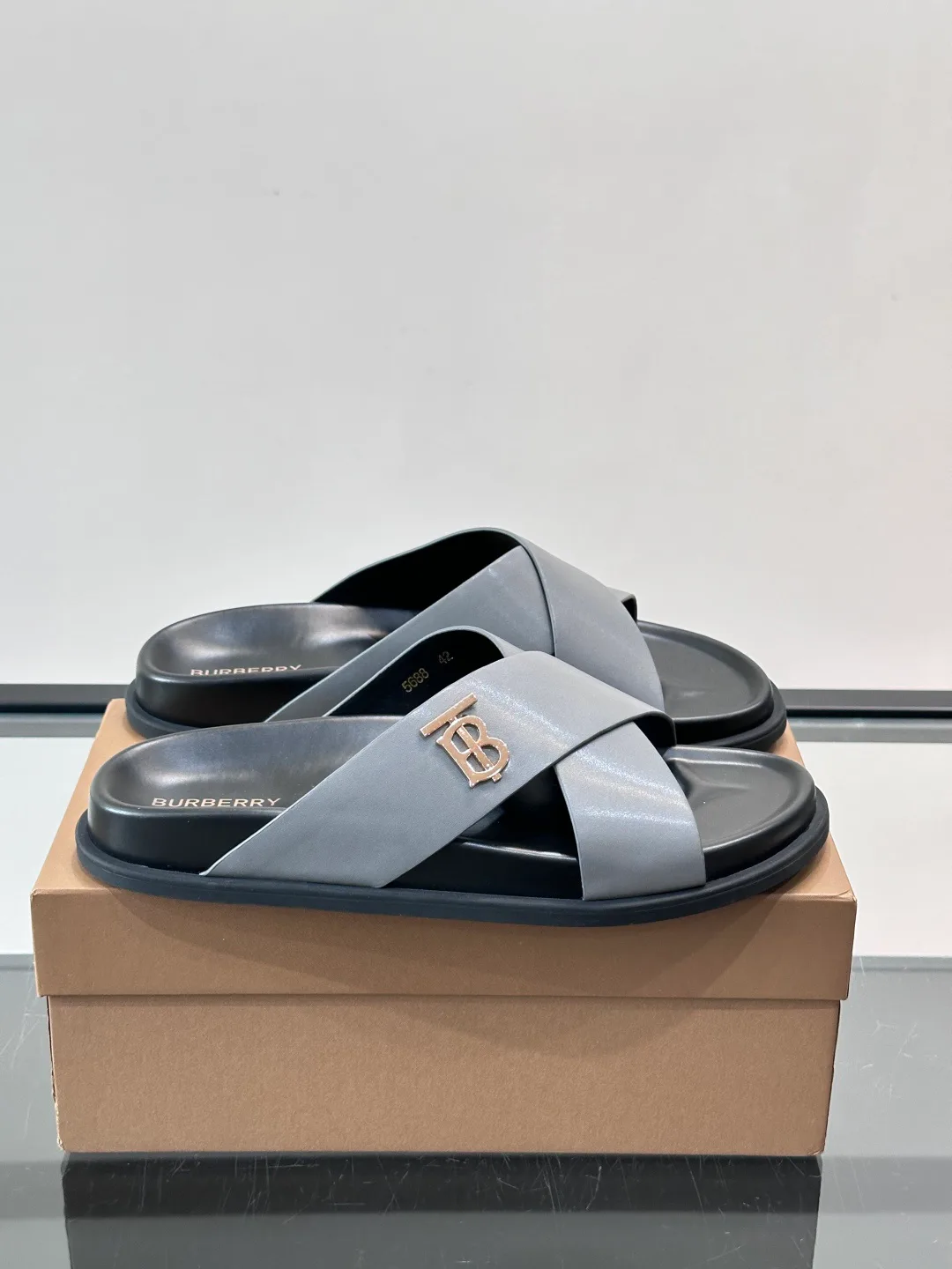 Сандалии Мужские Burberry 13546905