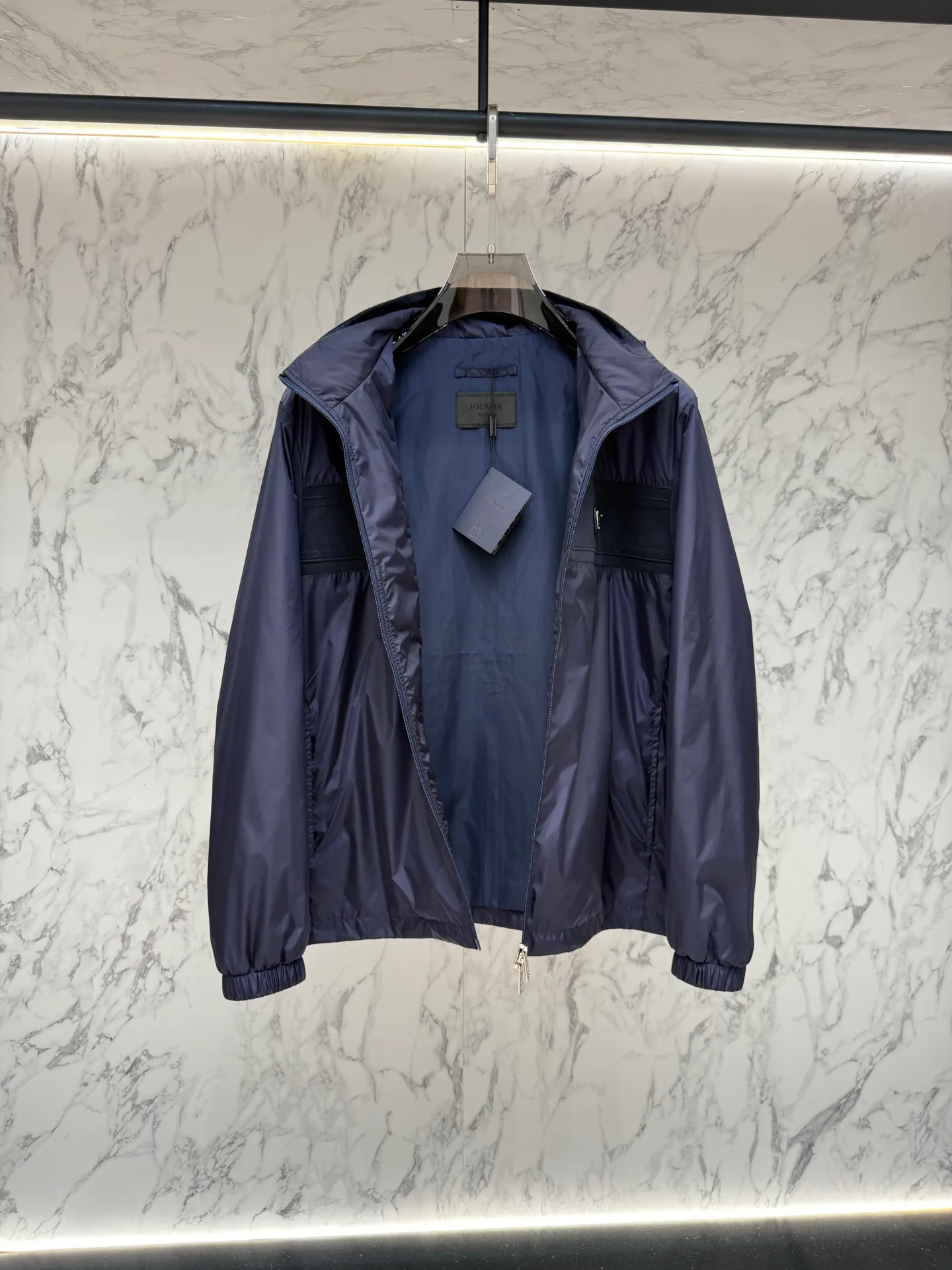 Куртки И Пуховики Женские Prada 18178422