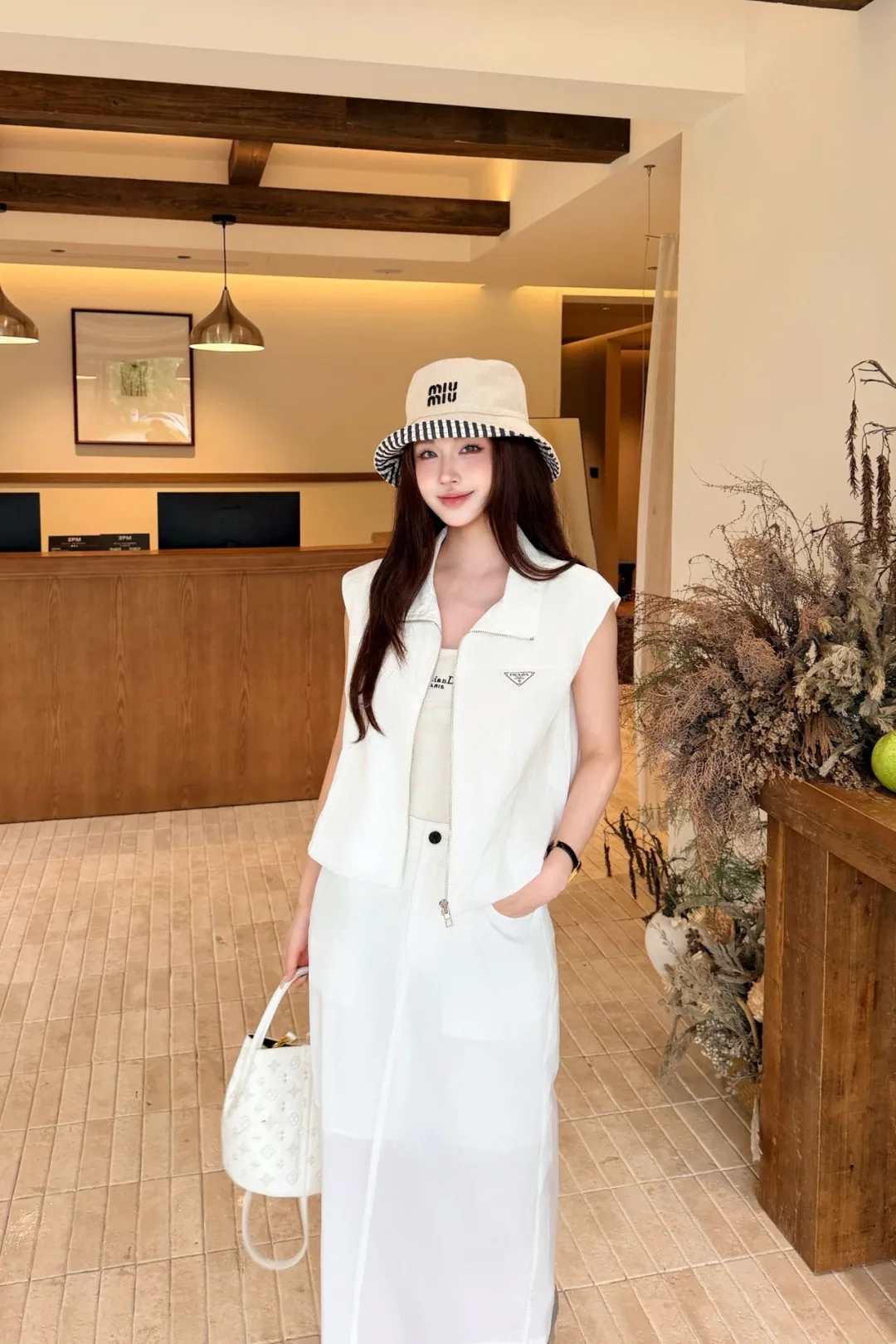 Жилеты Женские Prada 17606550