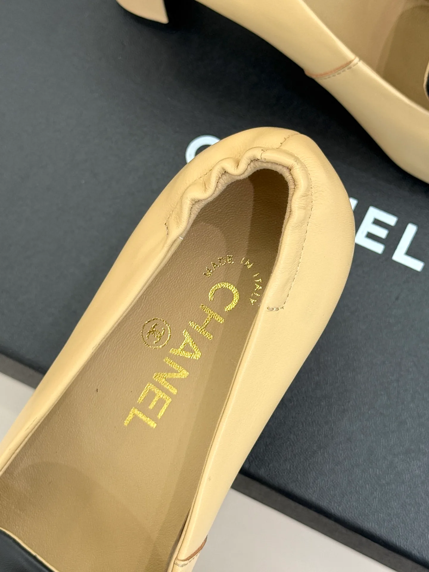 Туфли Женские Chanel 18154804