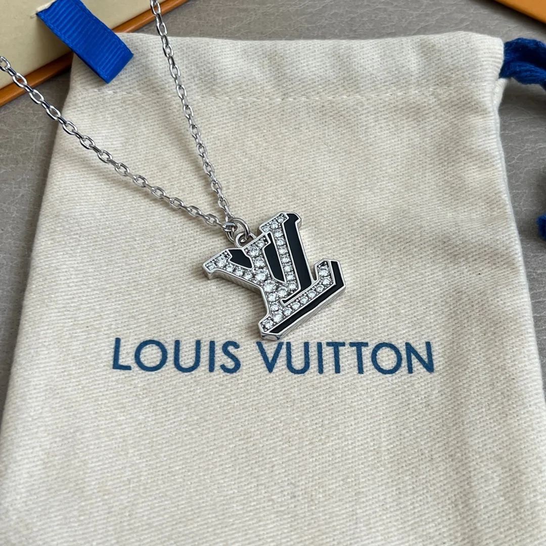 Бижутерия Louis Vuitton 225105