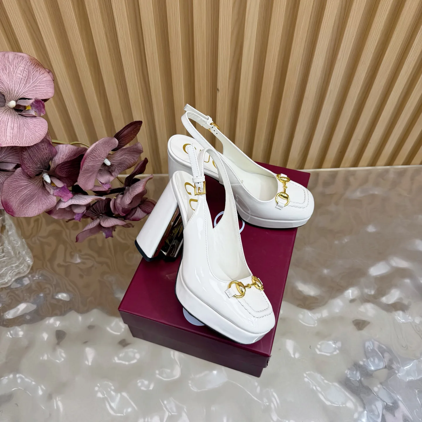 Туфли Женские Gucci 379368