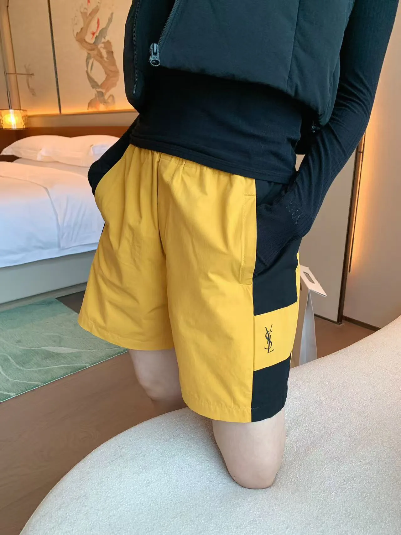 Шорты Женские Saint Laurent 11602988