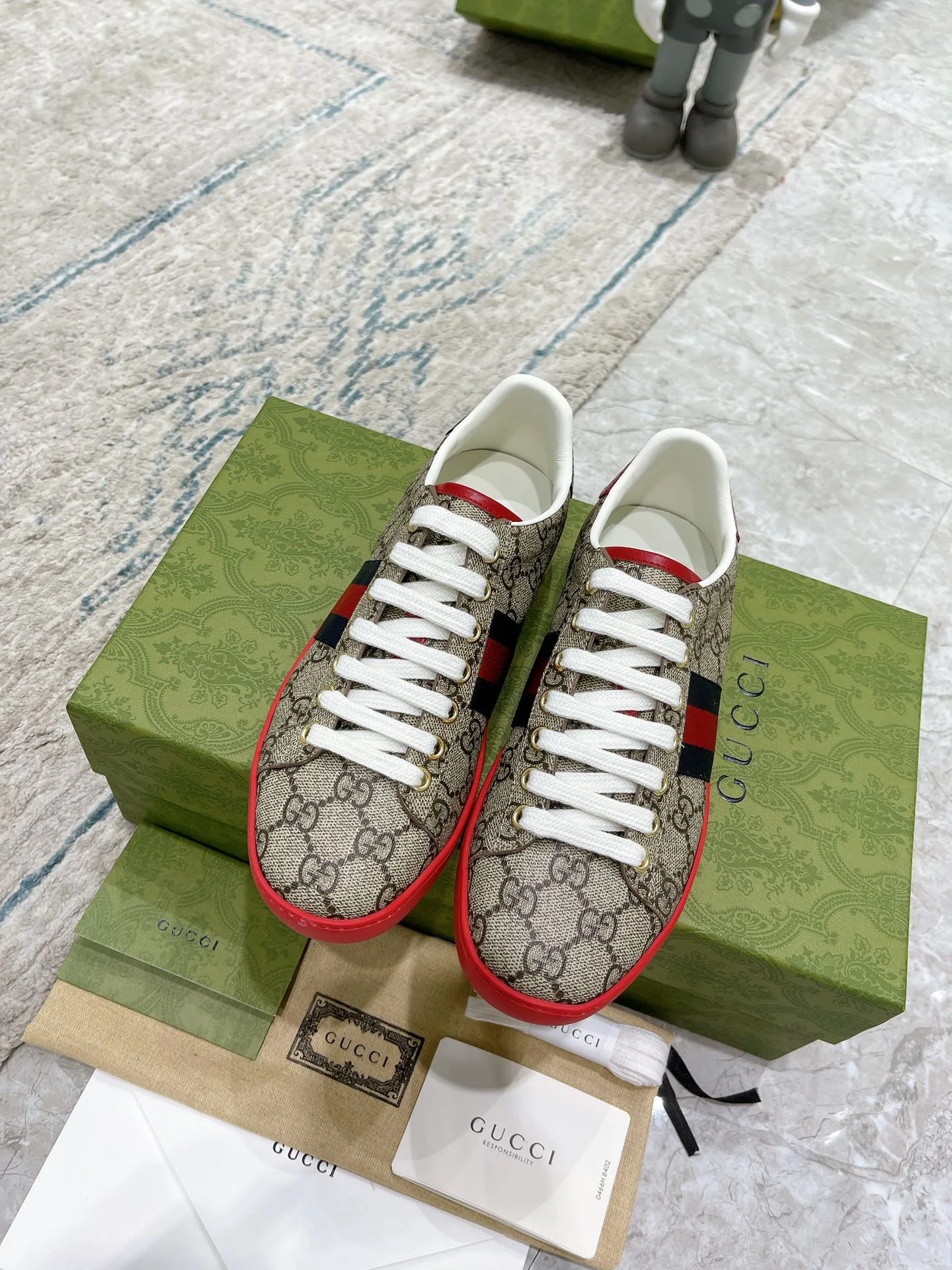 Кроссовки Женские Gucci 17620450