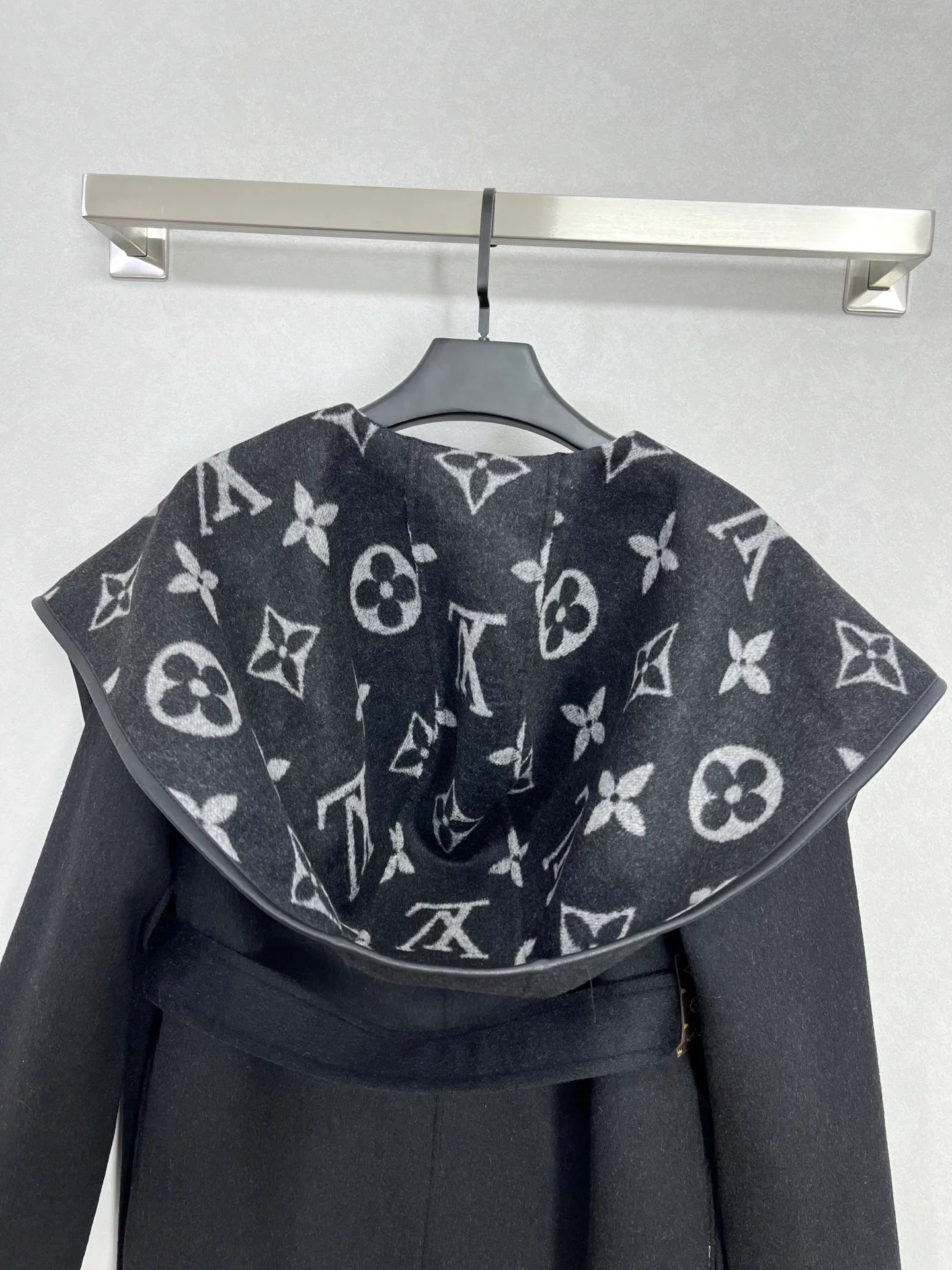 Пальто Женские Louis Vuitton 3532919