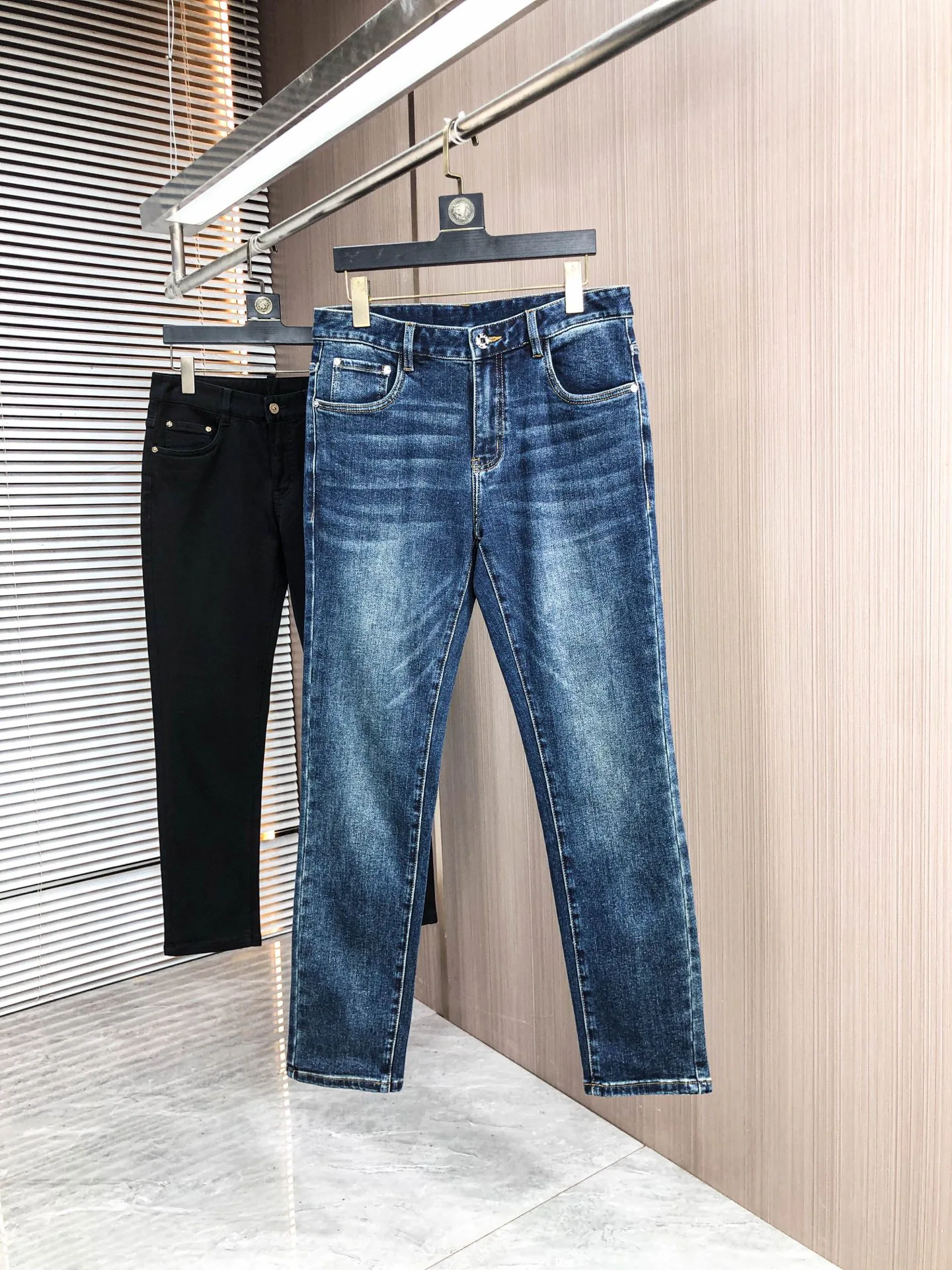 Джинсы Женские Prada 10186868