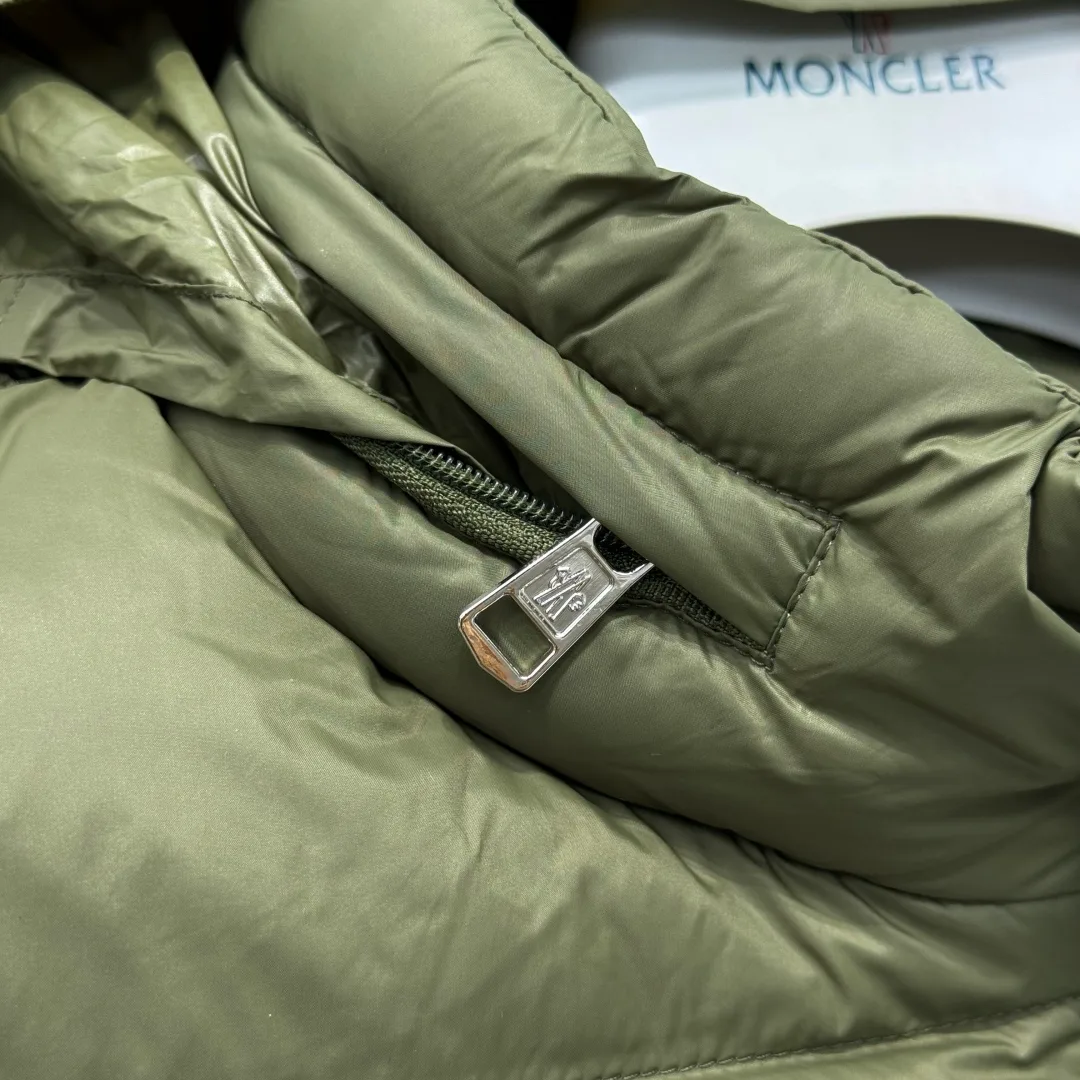 Куртки И Пуховики Мужские Moncler 169658